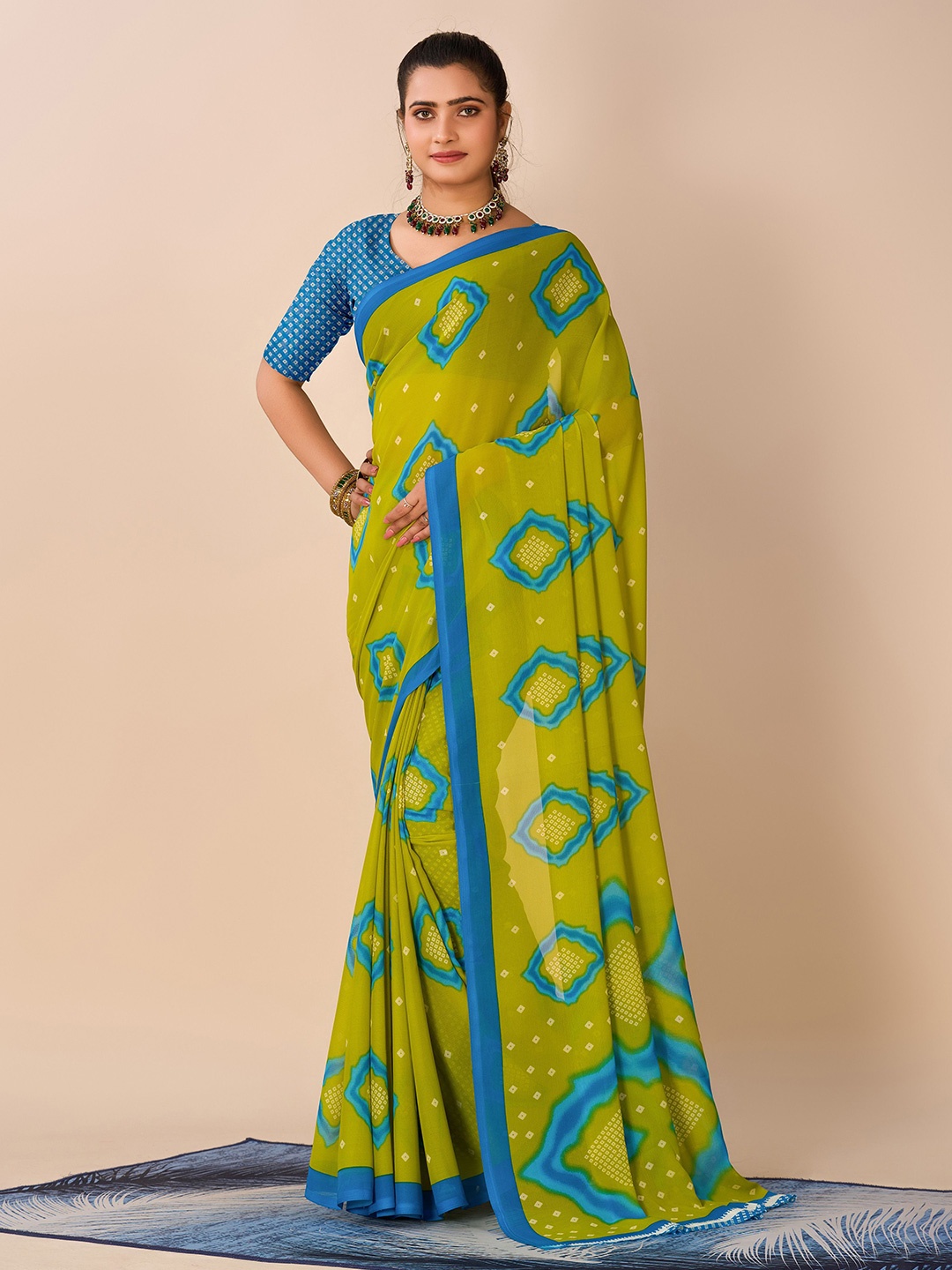 

VIRICA Printed Geometric Saree, Green