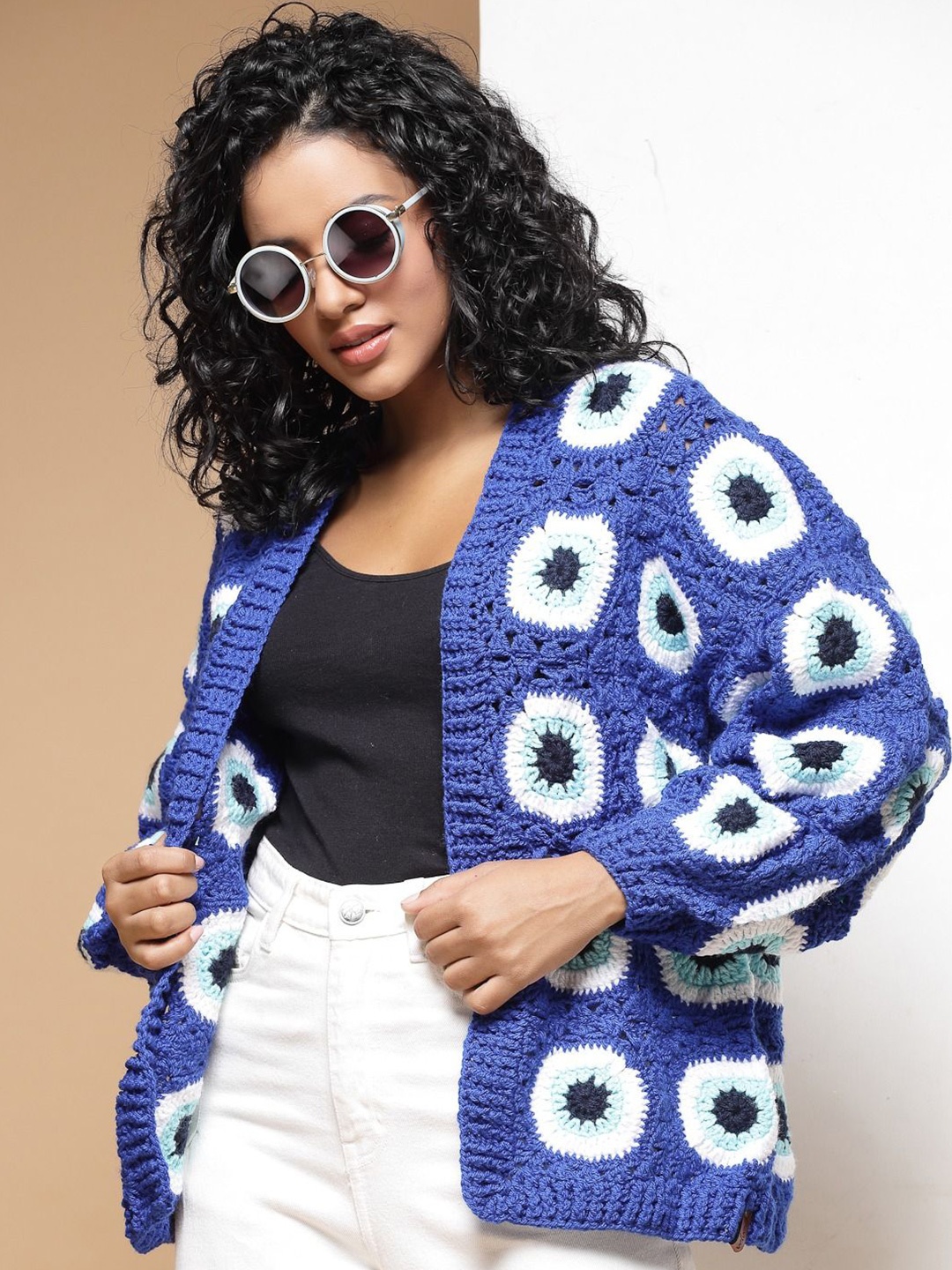

Velvery Women Floral Cardigan with Applique Detail, Blue