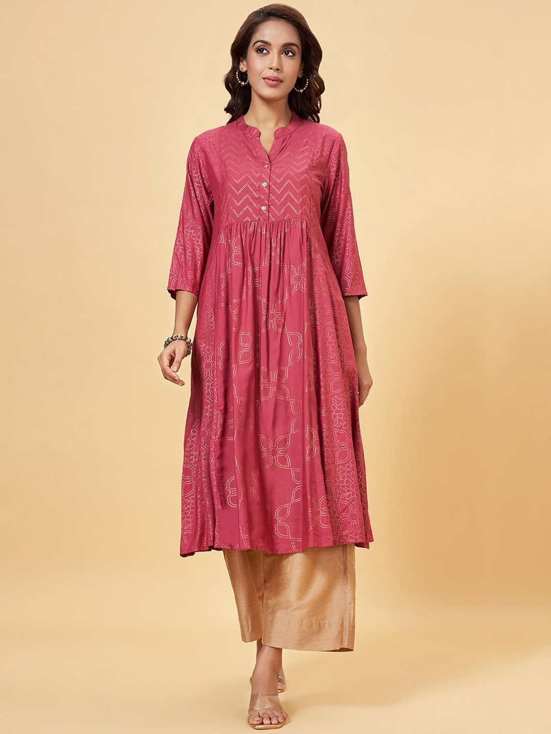 

RANGMANCH BY PANTALOONS Floral Printed Mandarin Collar Anarkali Kurta, Rust