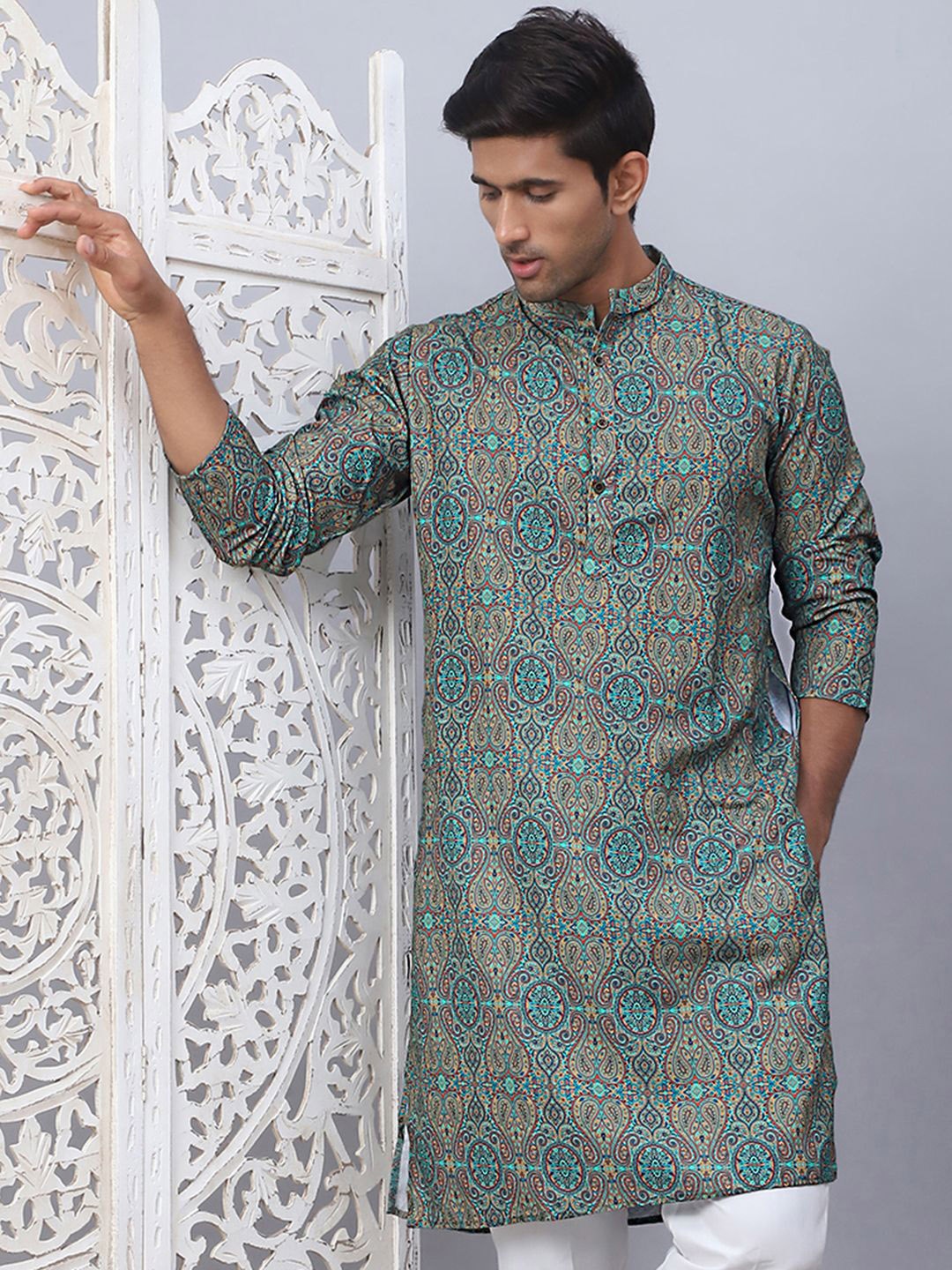 

Anouk Green Ethnic Motifs Printed Mandarin Collar Straight Kurta