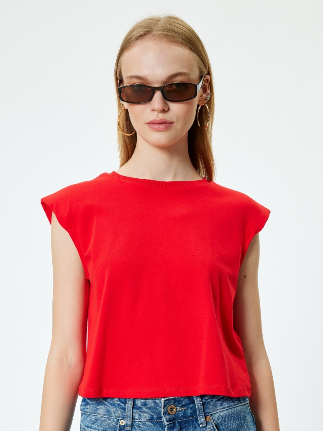 

Koton Women Extended Sleeves Pockets T-shirt, Red