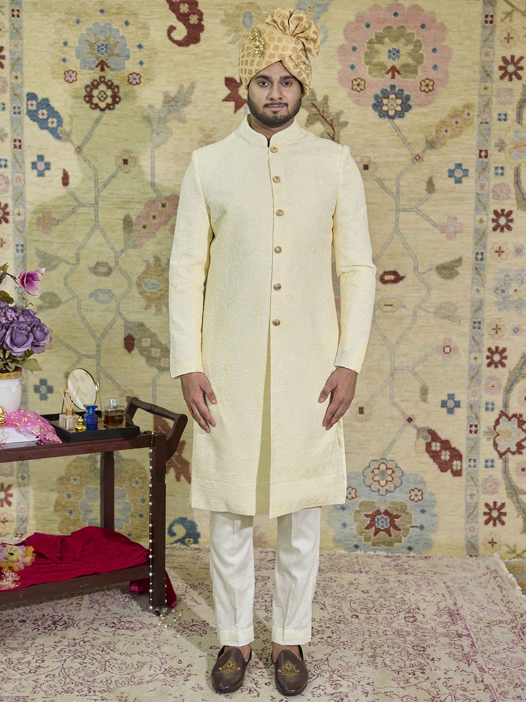 

Agrajain Embroidered Long Sleeve Sherwani Set, Cream