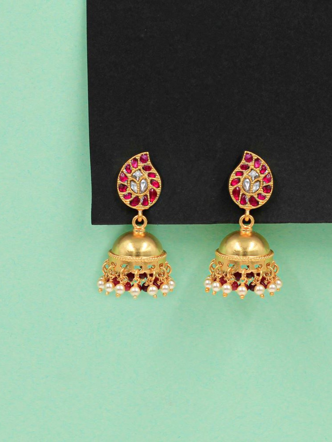 

SANGEETA BOOCHRA Silver Gold Plated Stones Studded & Beaded Dome Shaped Jhumkas