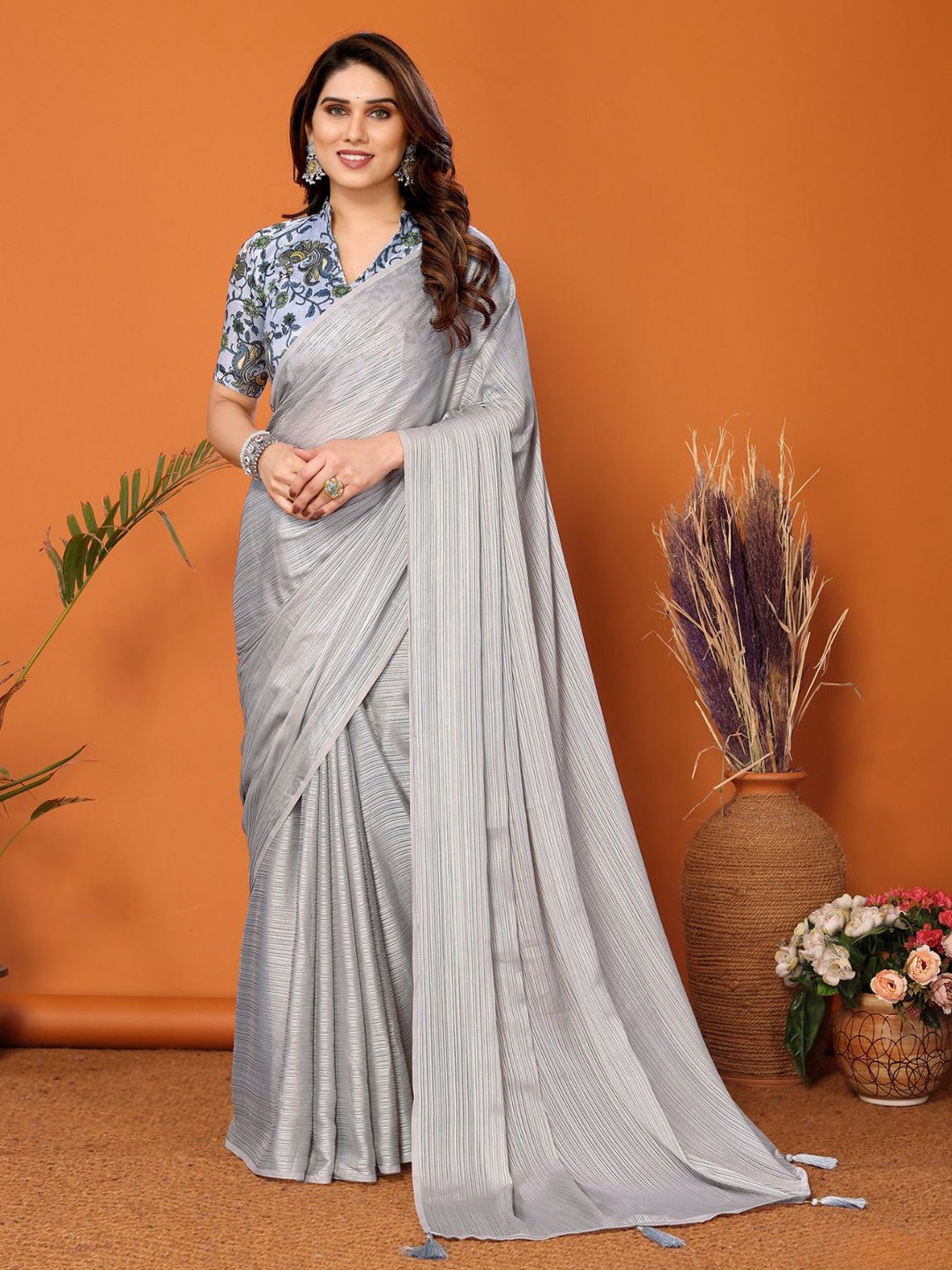 

ODETTE Striped Saree, Grey
