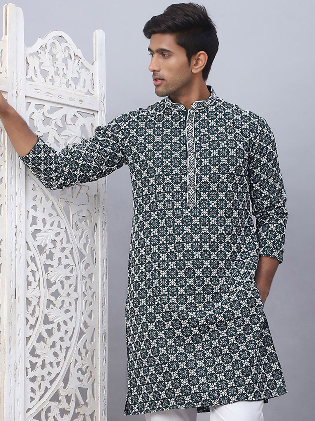

Jompers Floral Printed Mandarin Collar Straight Kurta, Olive