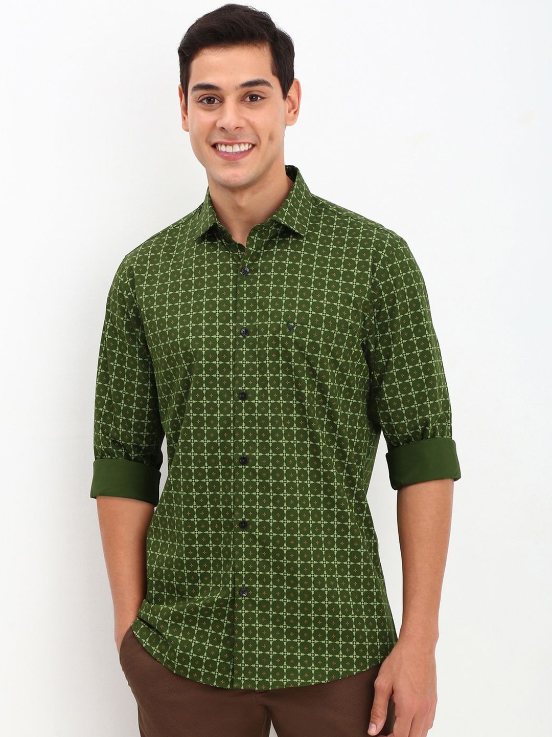 

Allen Solly Men Spread Collar Abstract Printed Cotton Slim Fit Casual Shirt, Green