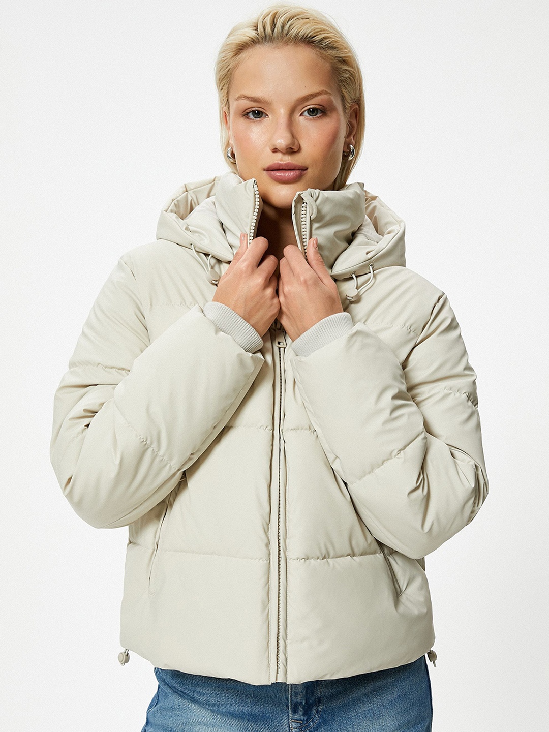 

Koton Women Solid Hooded Padded Jacket, Grey