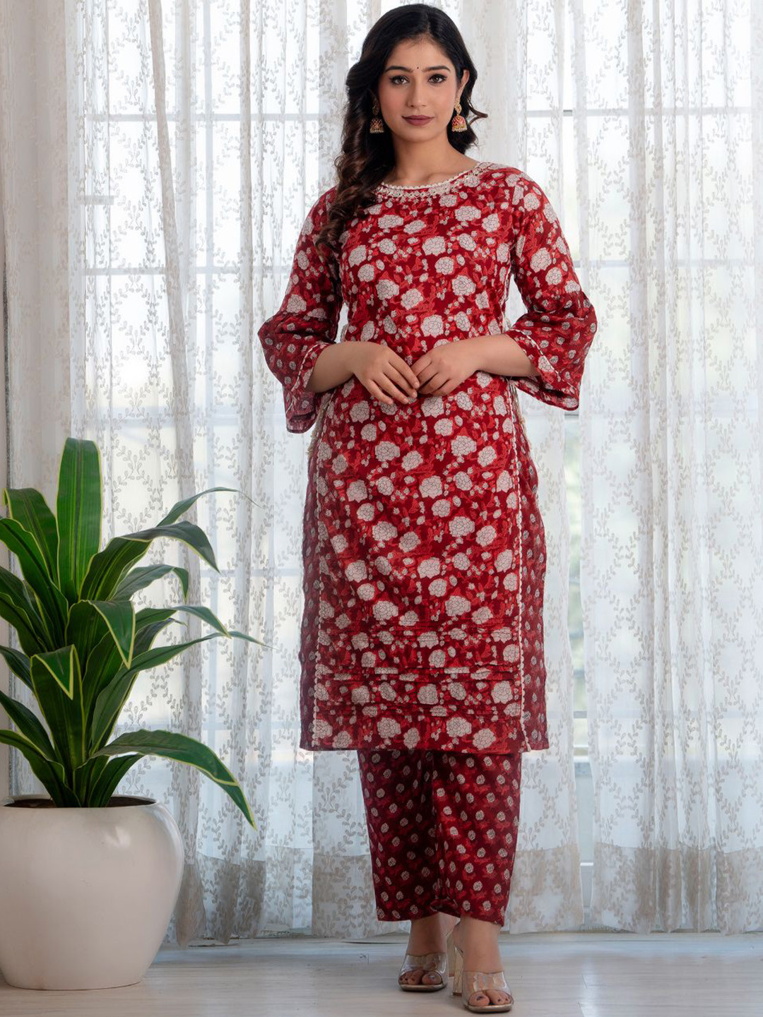

Rangeelo Floral Printed Pure Cotton Straight Kurta with Palazzos & With Dupatta, Maroon