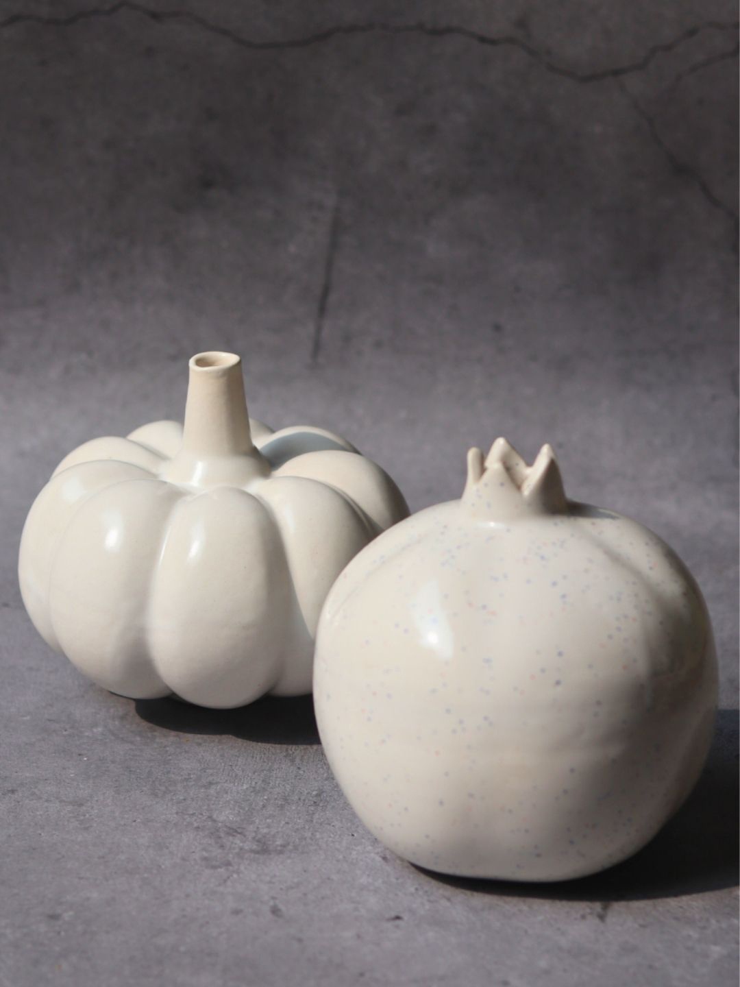 

WEAVING HOMES White 2 Pieces Ceramic Flower Vase