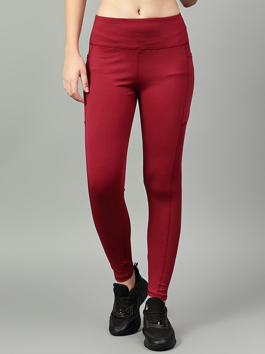 

COSVOS Women Mid-Rise Dry Fit Ankle-Length Gym Tights, Maroon