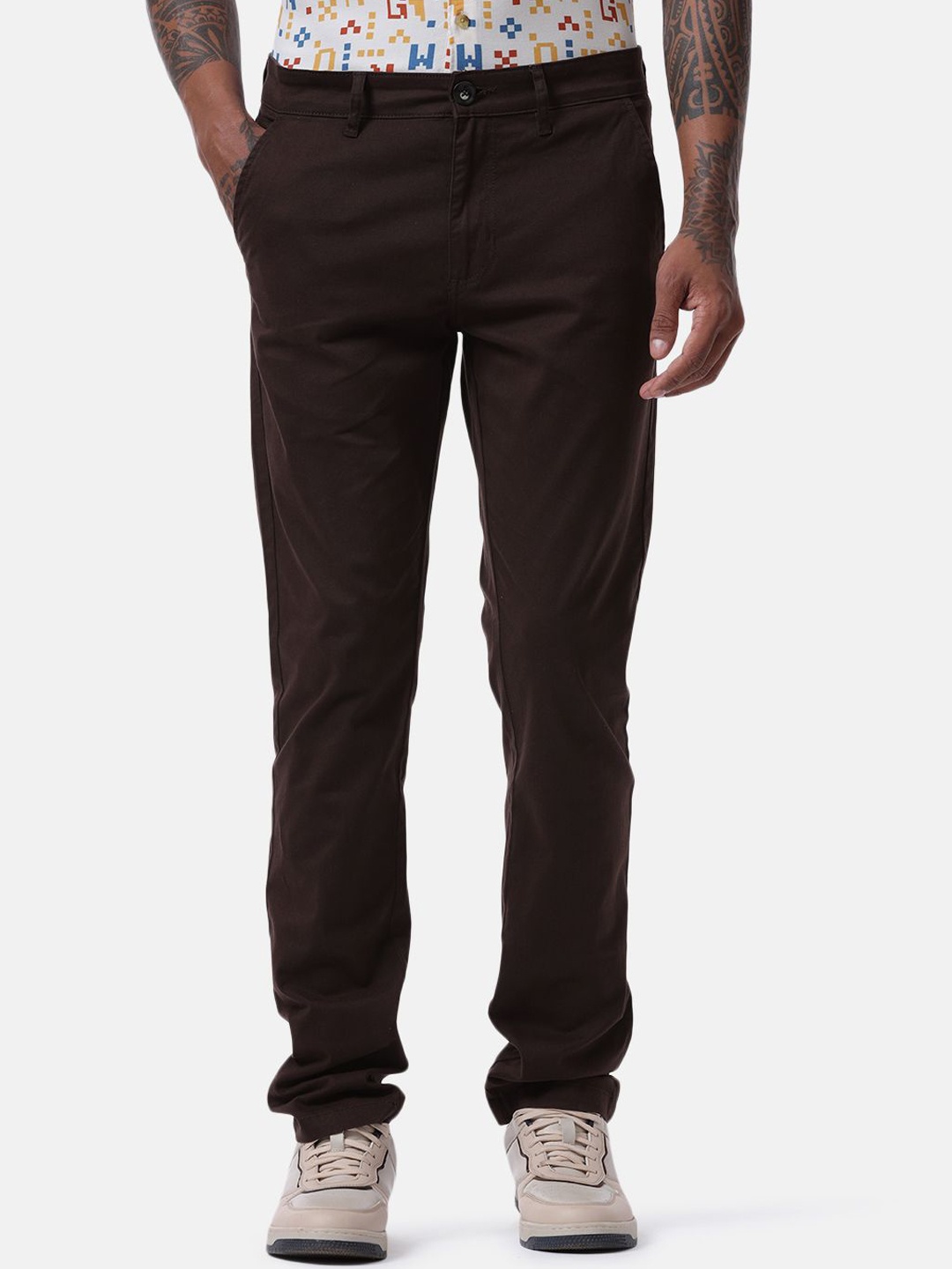 

WROGN Men Slim Fit Regular Trousers, Brown