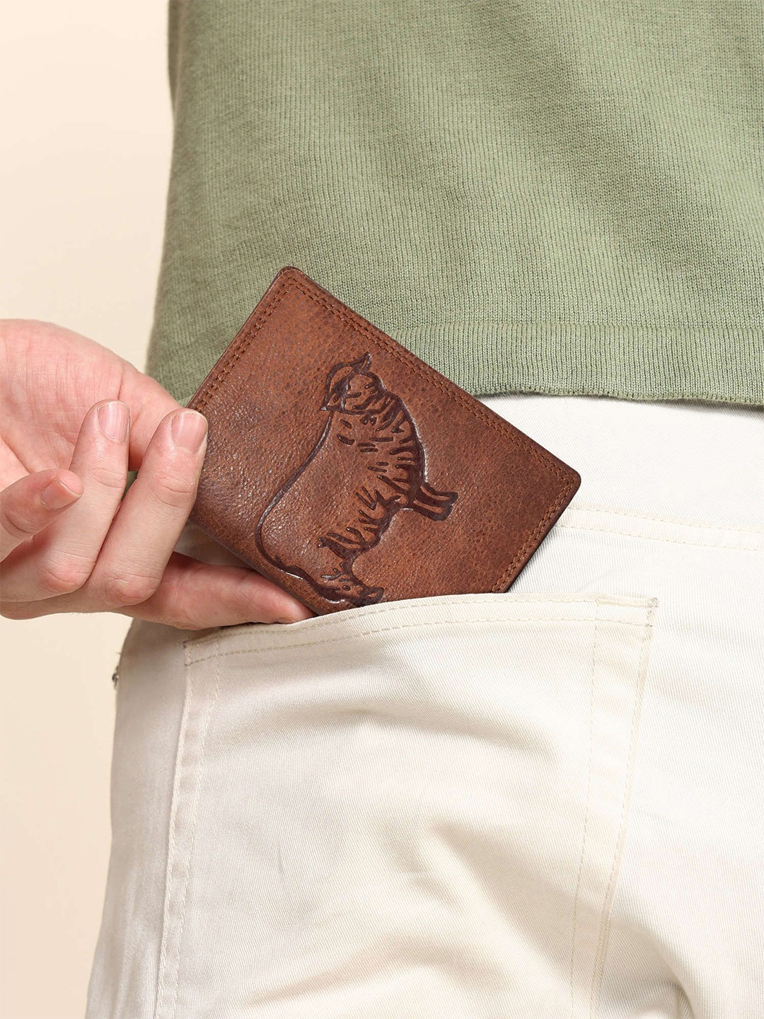 

Sassora Men Textured Leather Two Fold Wallet, Brown