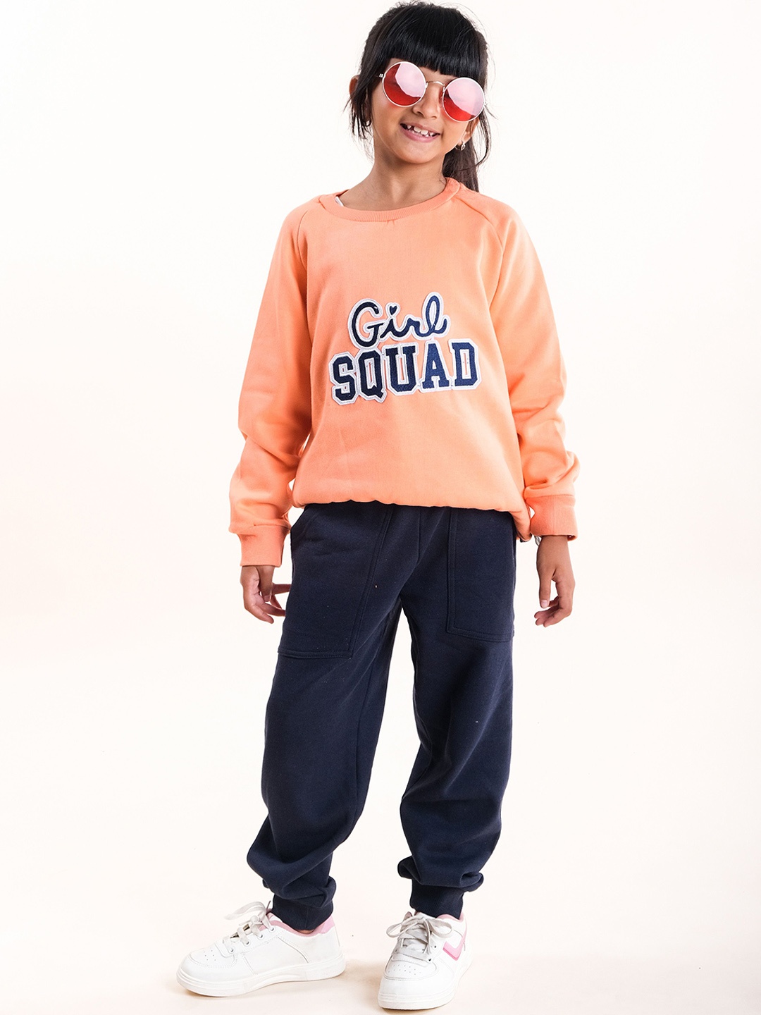 

KiddoPanti Girls Applique-Detailed Sweatshirt & Joggers, Peach