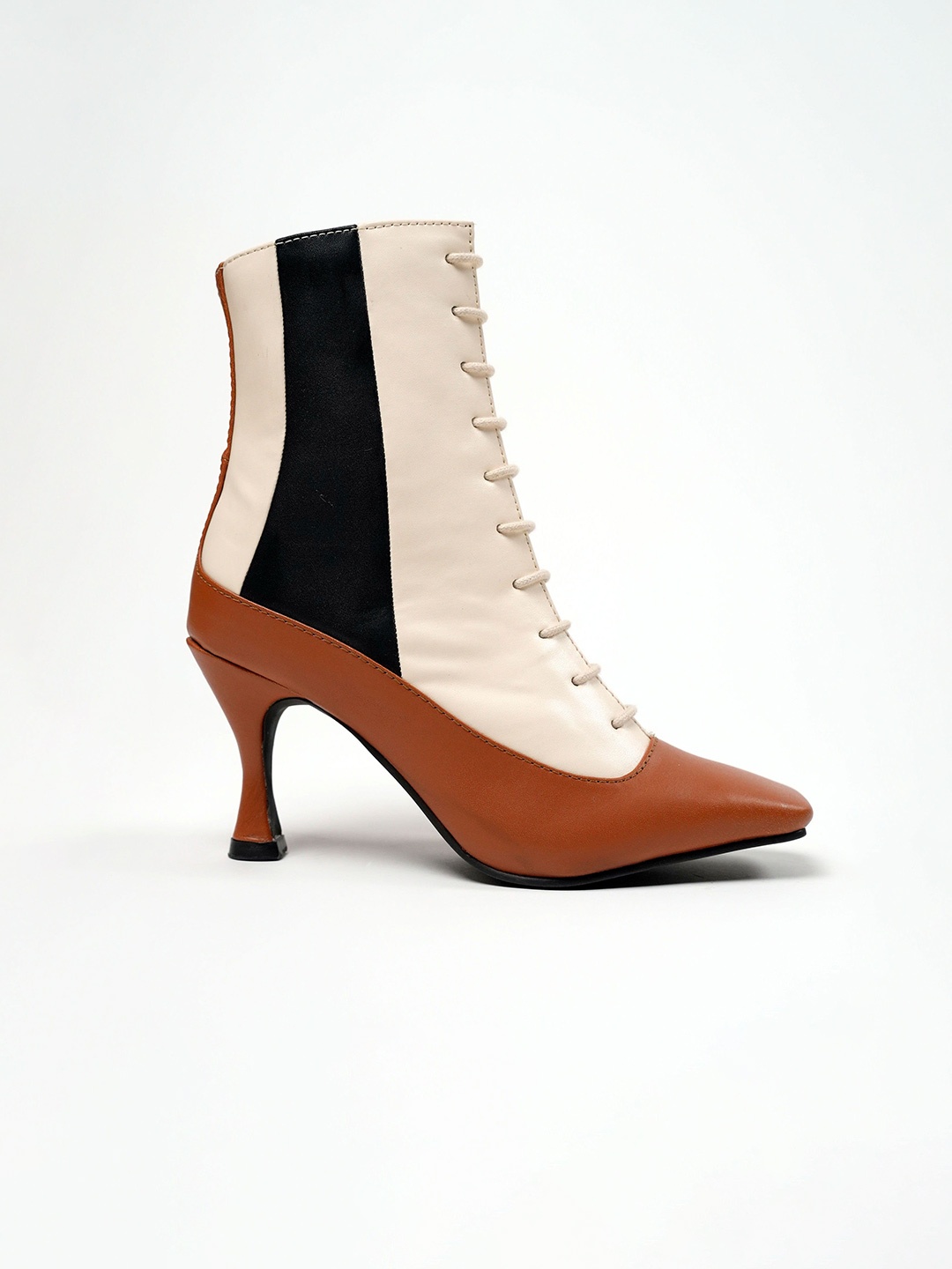 

Theater Women Colourblocked Regular Boots, Tan
