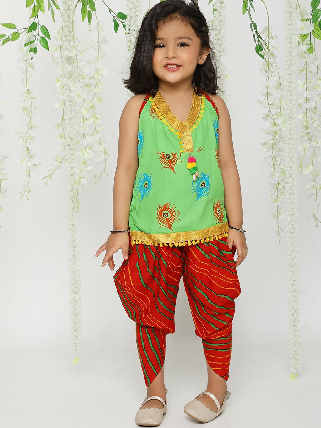 

KID1 Girls Ethnic Motifs Printed Halter Neck Pure Cotton Kurti with Dhoti Pants, Green