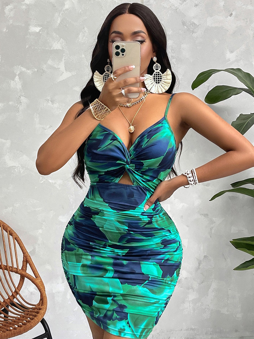 

StyleCast x Revolte Tropical Printed Sleeveless Bodycon Mini Dress, Green