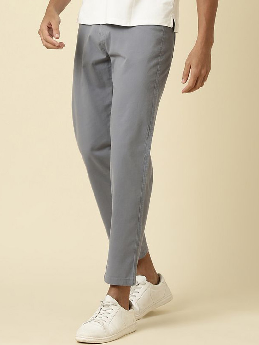 

Mast & Harbour Men Mid-Rise Regular Fit Regular Trousers, Grey