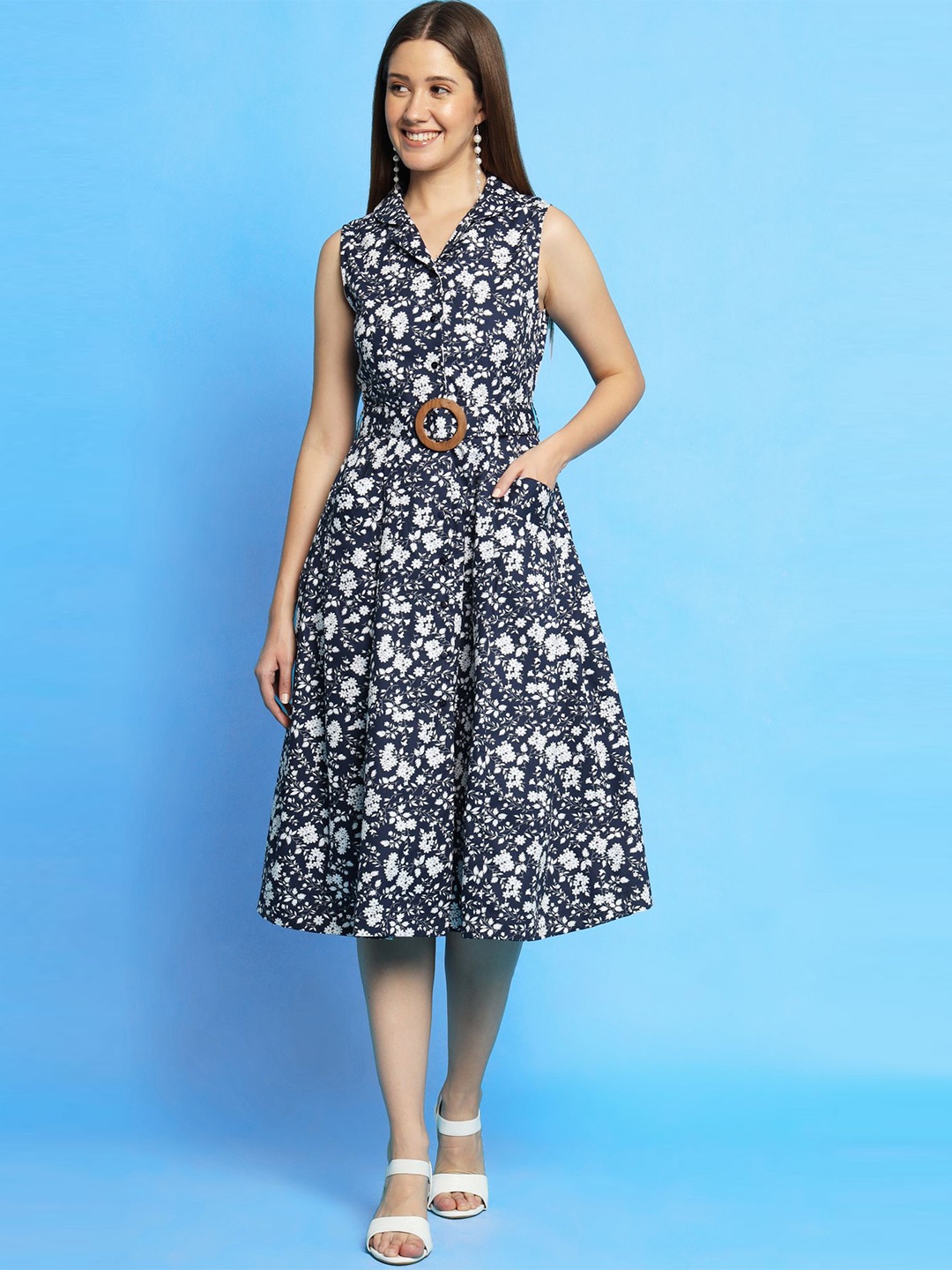 

KIZI Women Women Floral Printed Fit & Flare Dress, Blue