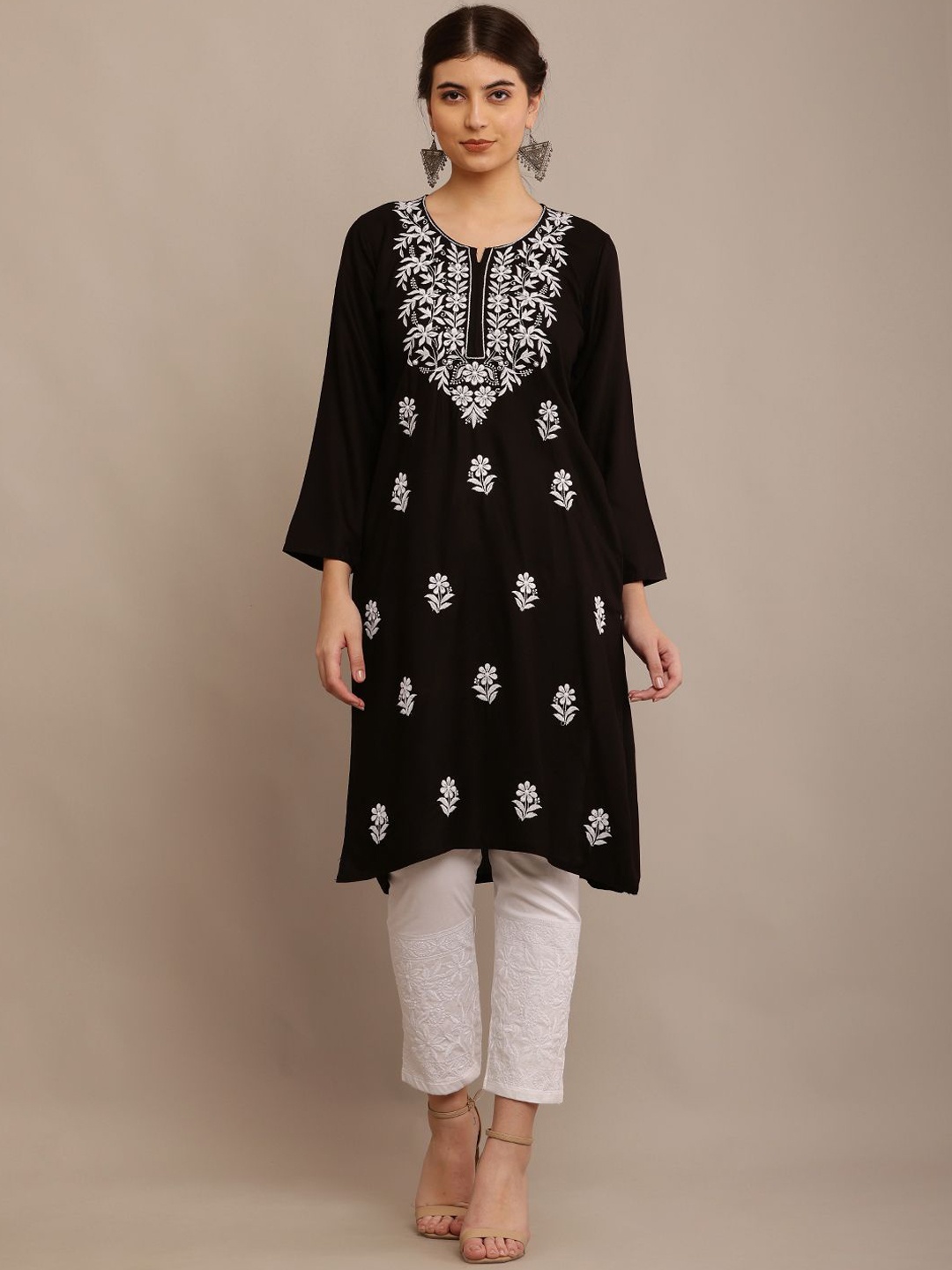 

FAWOMENT Floral Embroidered Notch Neck A Line Work Kurta, Black