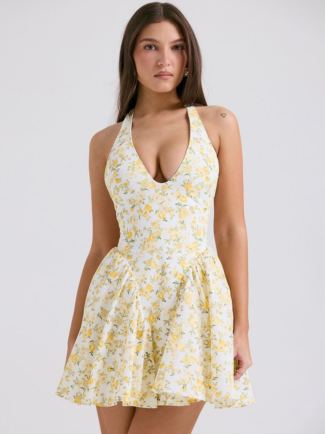 

StyleCast x Revolte Floral Print Halter Neck Chiffon Fit & Flare Mini Dress, Yellow