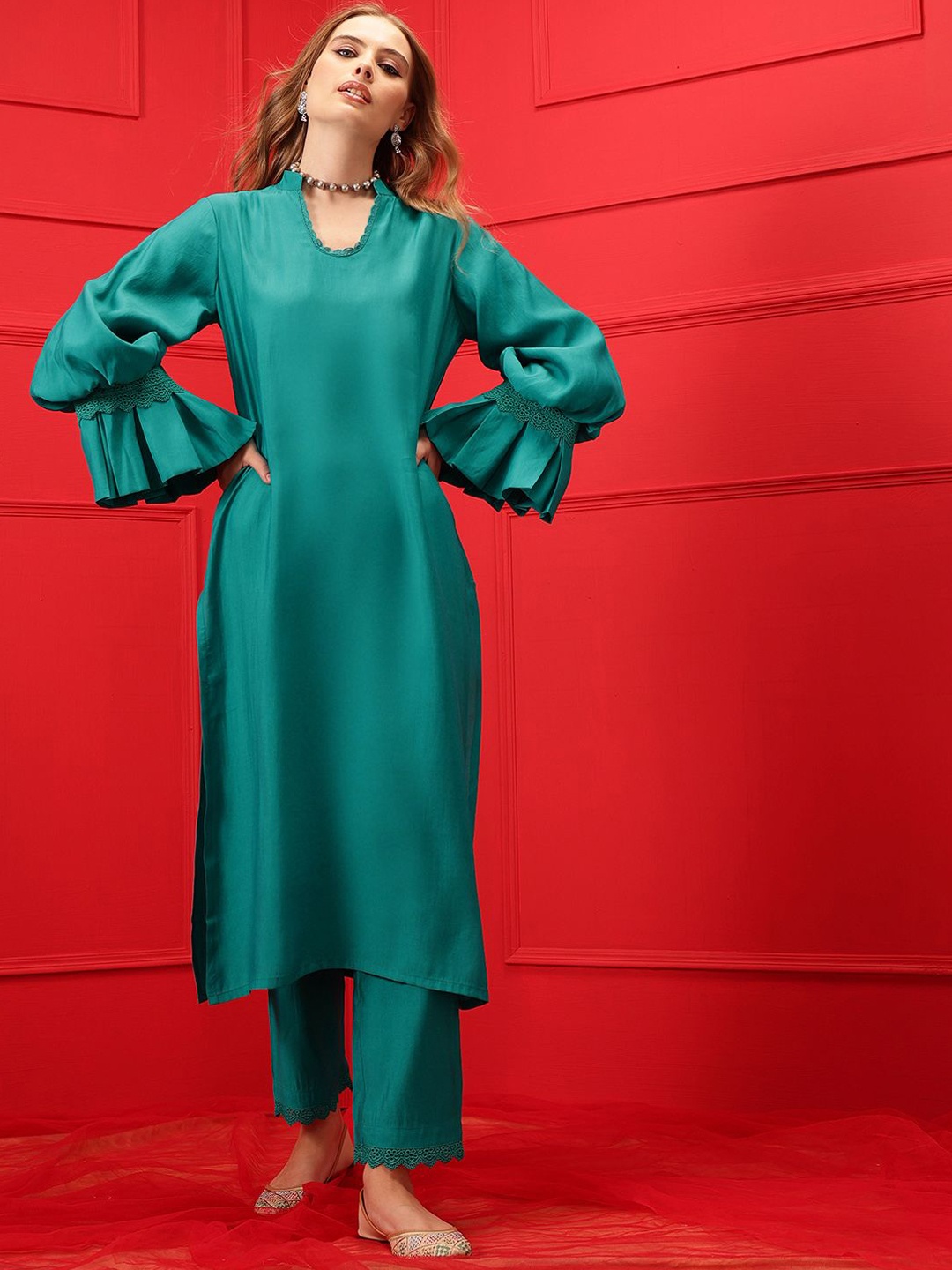 

indo street Mandarin Collar Puff Sleeves Kurta with Trousers, Teal