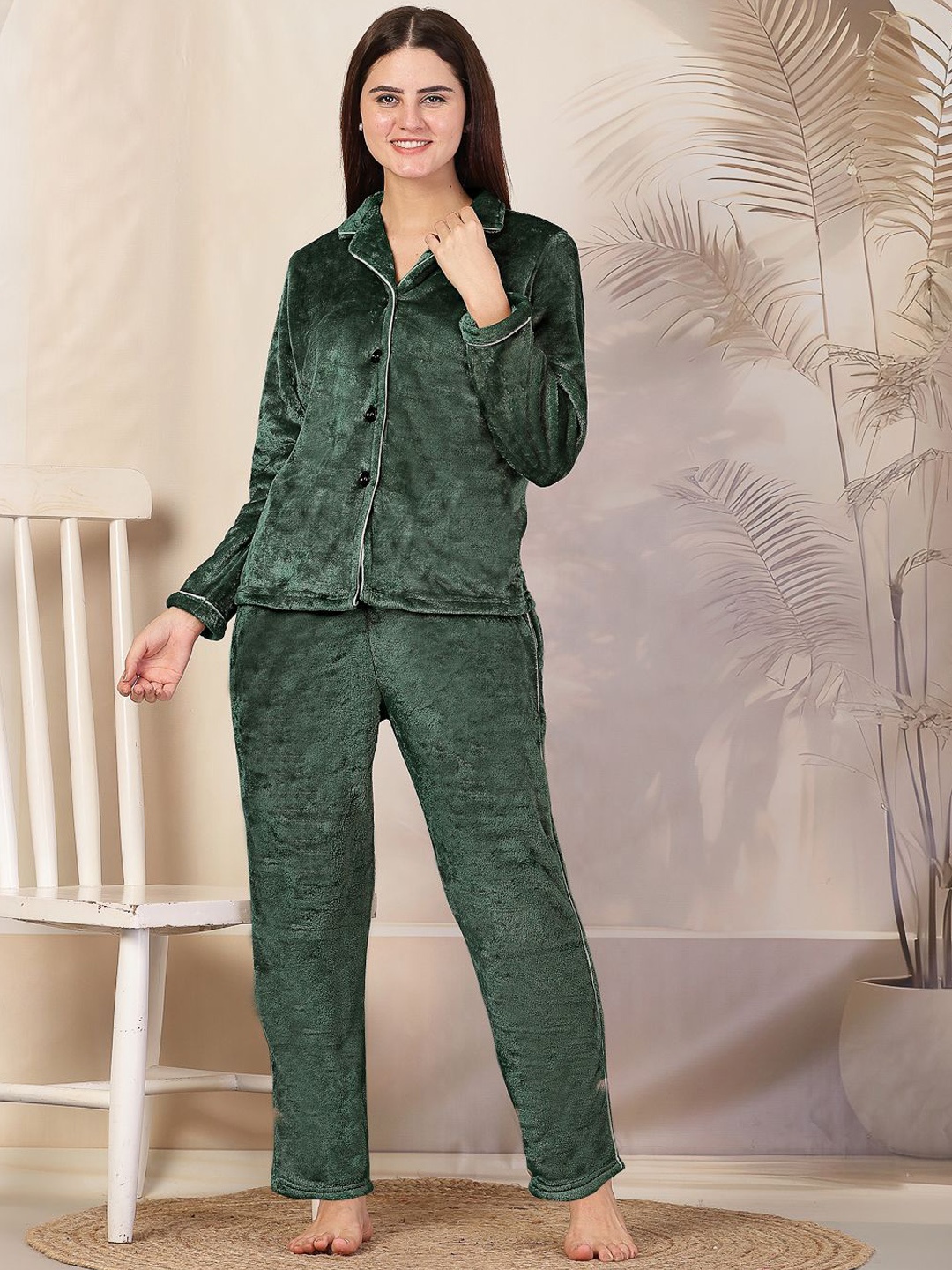 

FABINALIV Solid Lapel Collar Button Closure Winter Night Suit, Green
