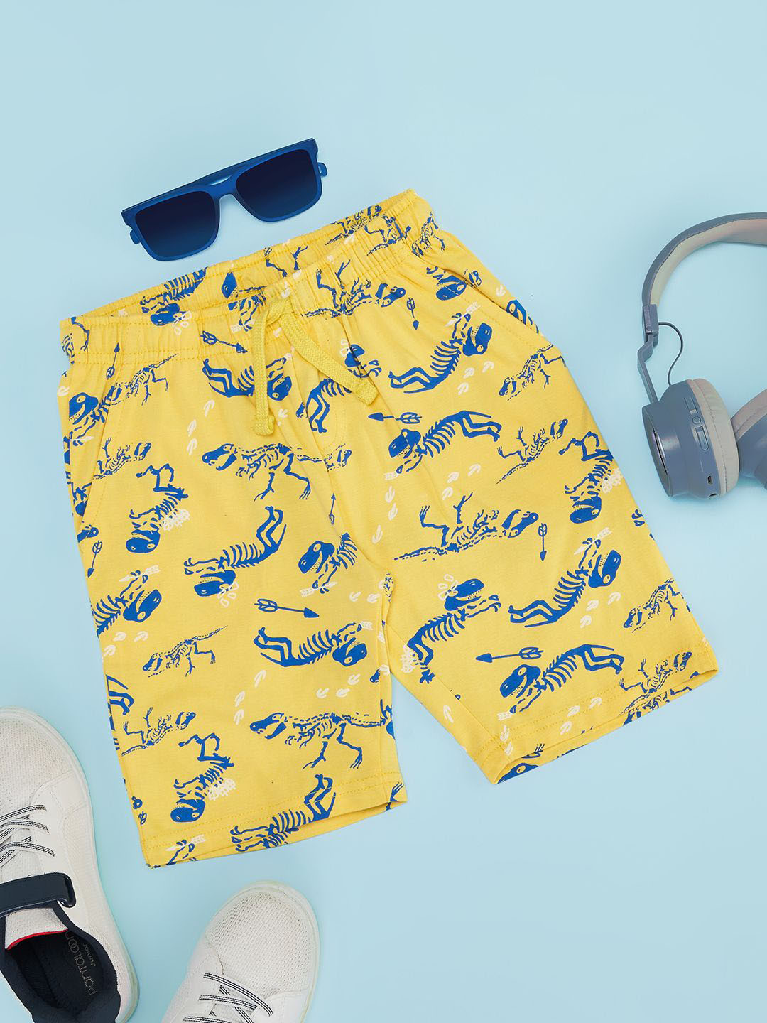 

Pantaloons Junior Boys Printed Mid-Rise Regular Fit Printed Shorts, Yellow