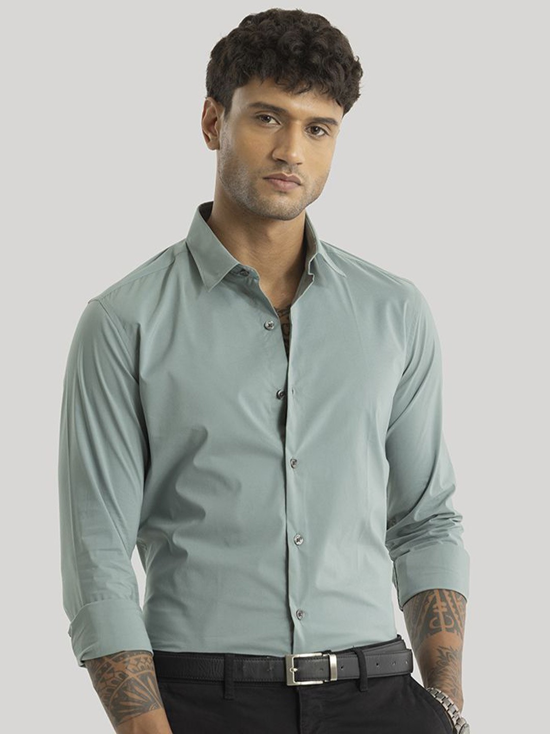

Snitch Men Smart Slim Fit Solid Casual Shirt, Green