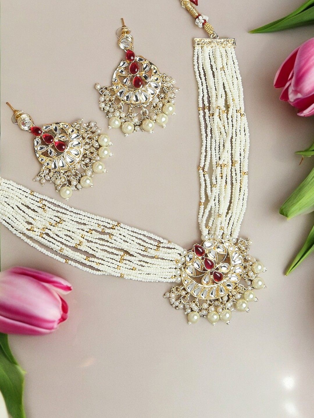 

Anouk Gold-Toned Kundan-Studded & Beaded Necklace and Earrings