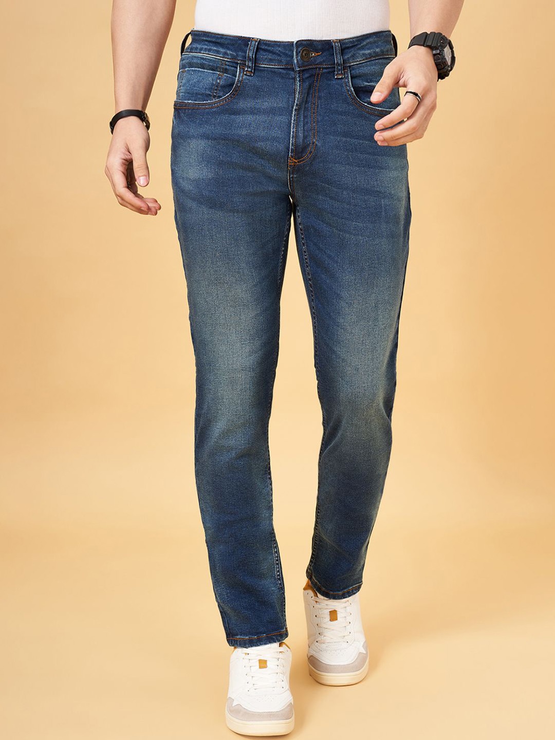 

SF JEANS by Pantaloons Men Mid-Rise Slim Fit Low Distress Light Fade Jeans, Blue