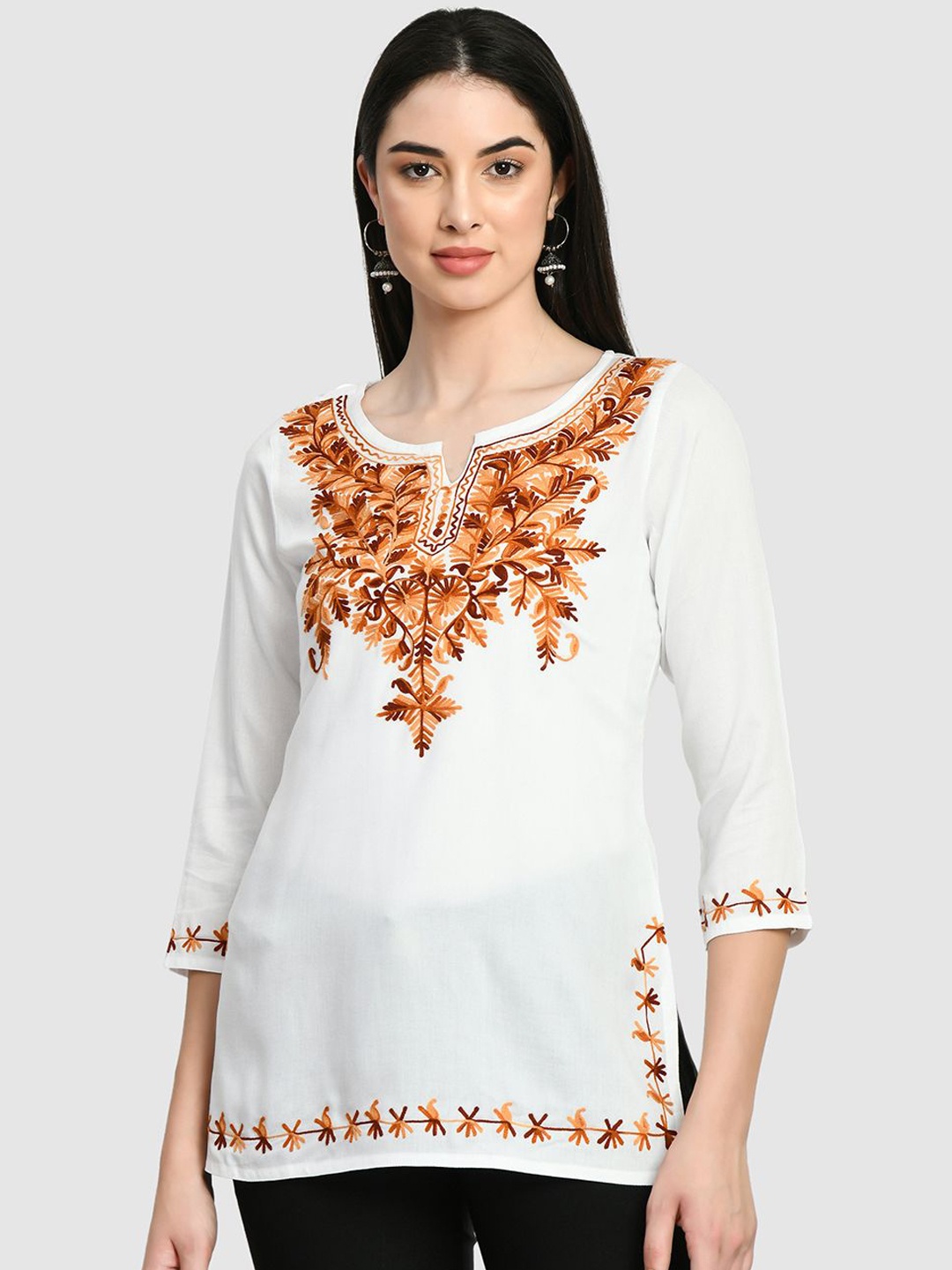 

QAZMI Floral Embroidered Chikankari Straight Kurti, White