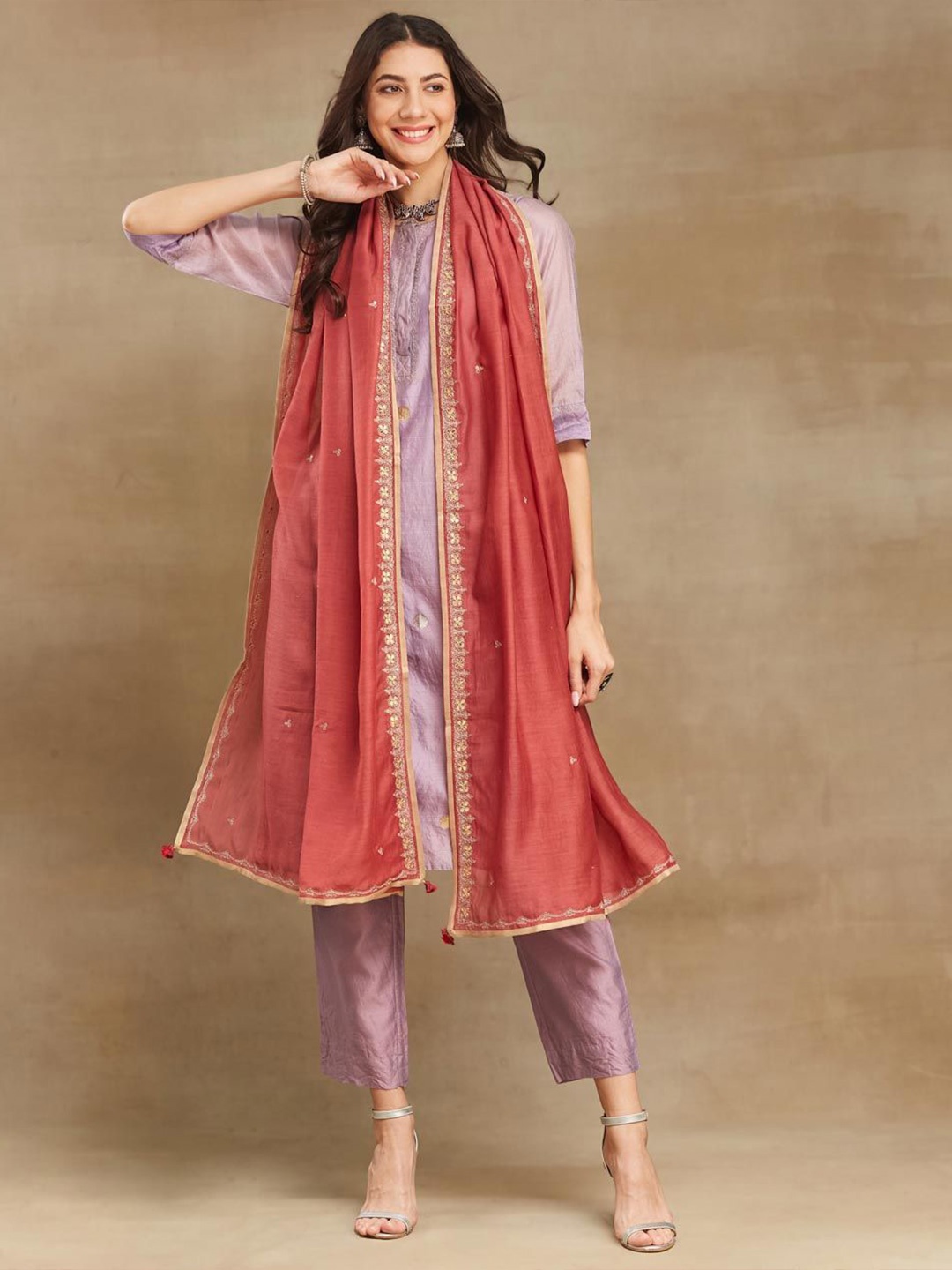 

Fabindia Floral Embroidered Beads and Stones Cotton Silk Dupatta, Pink