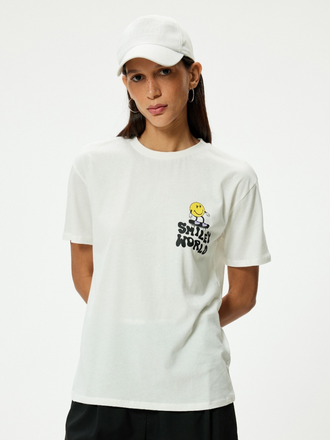 

Koton Women Graphic Printed Round Neck Cotton Oversized T-Shirt, Off white