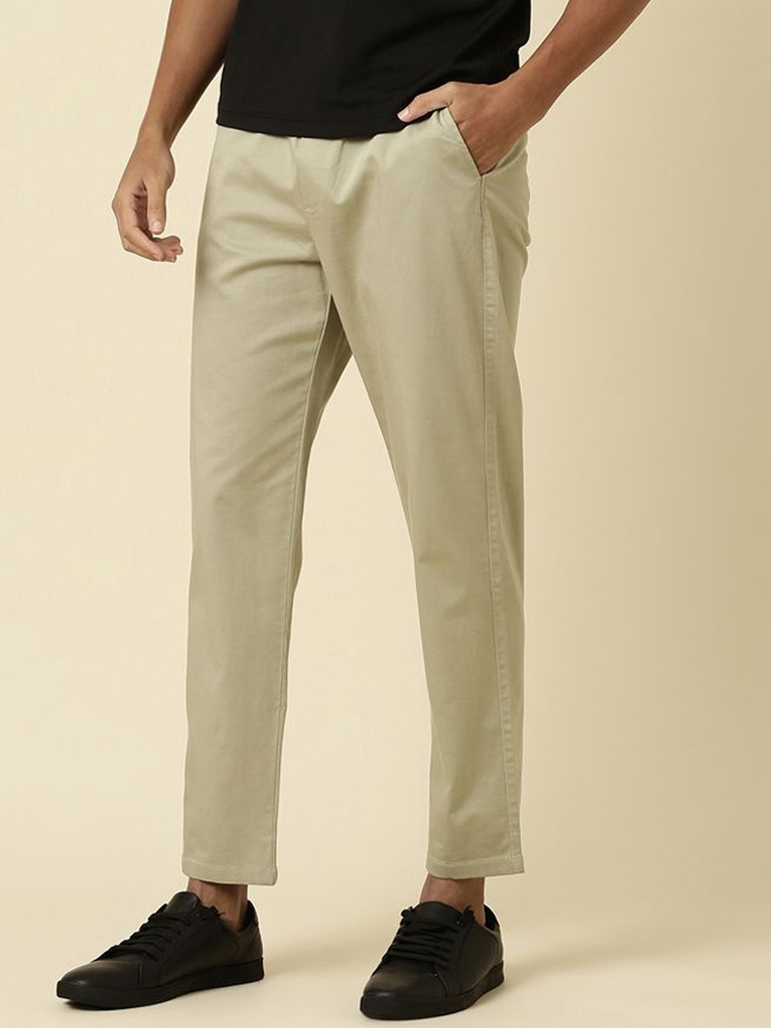 

Mast & Harbour Men Relaxed Regular Fit Chinos Trousers, Olive