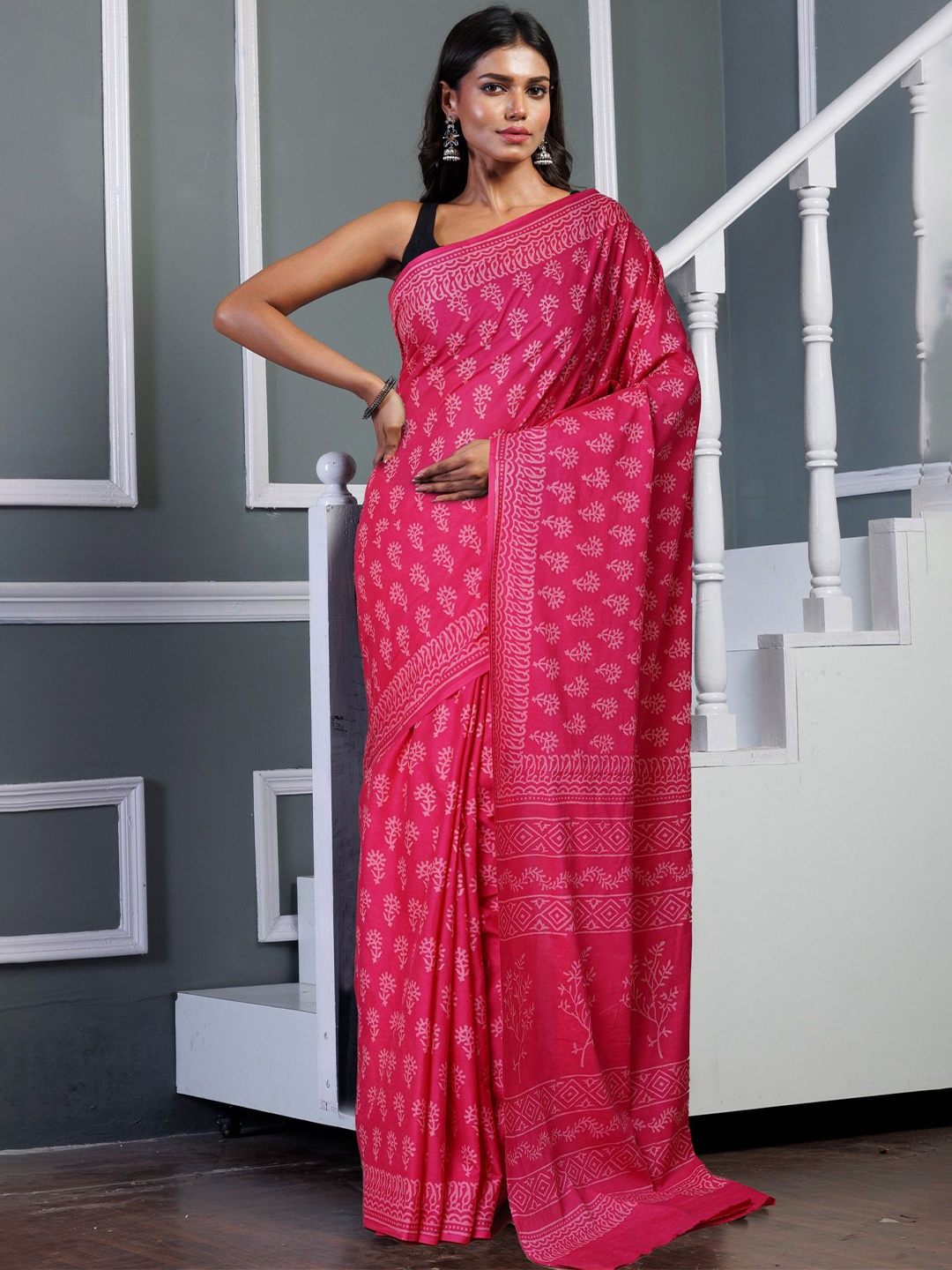 

Unnati Silks Ethnic Motifs Pure Cotton Handloom Block Print Saree, Pink