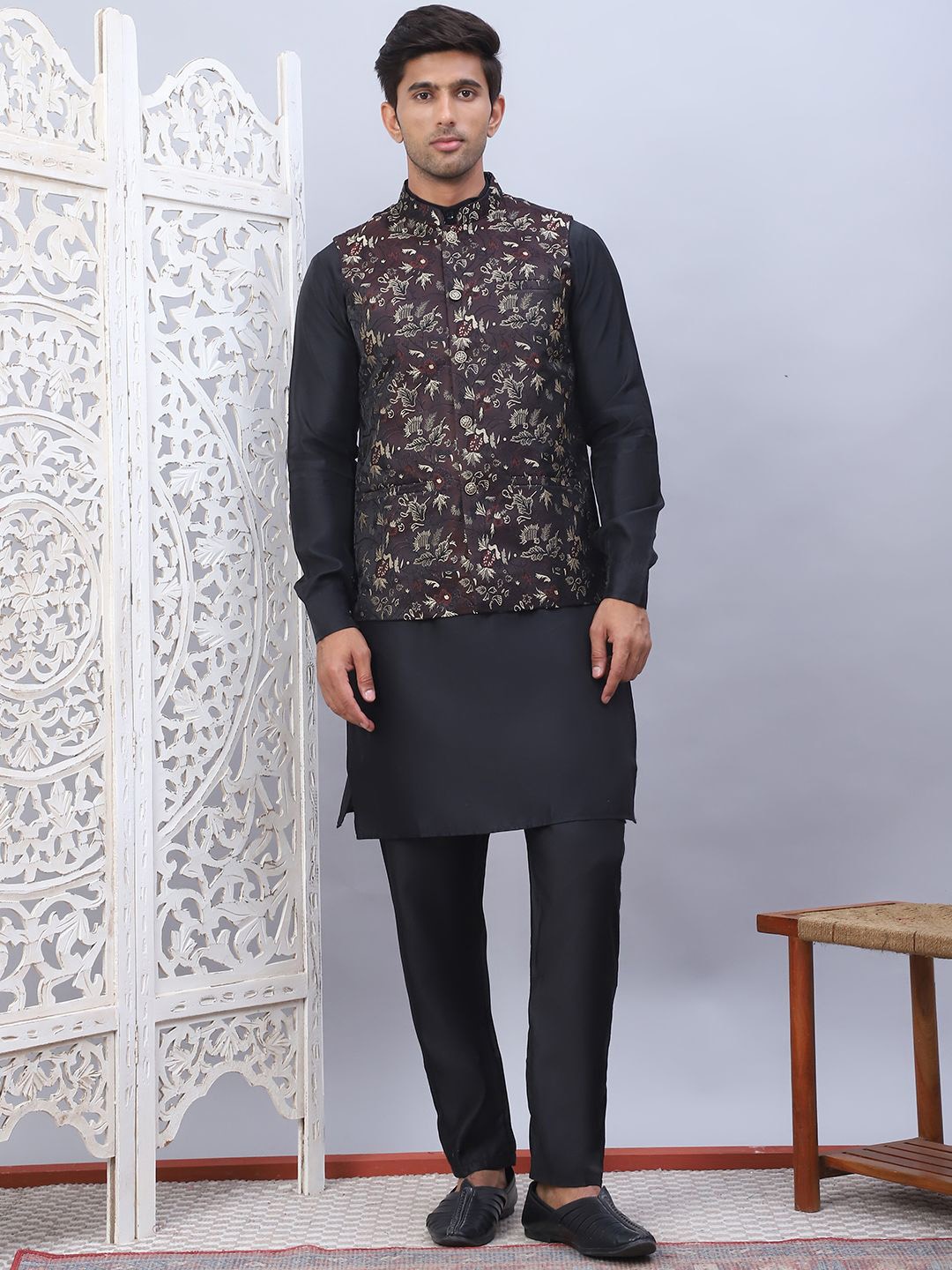 

Jompers Mandarin Collar Brocade Weave Silk Cotton Kurta with Pyjama & Nehru Jacket, Black