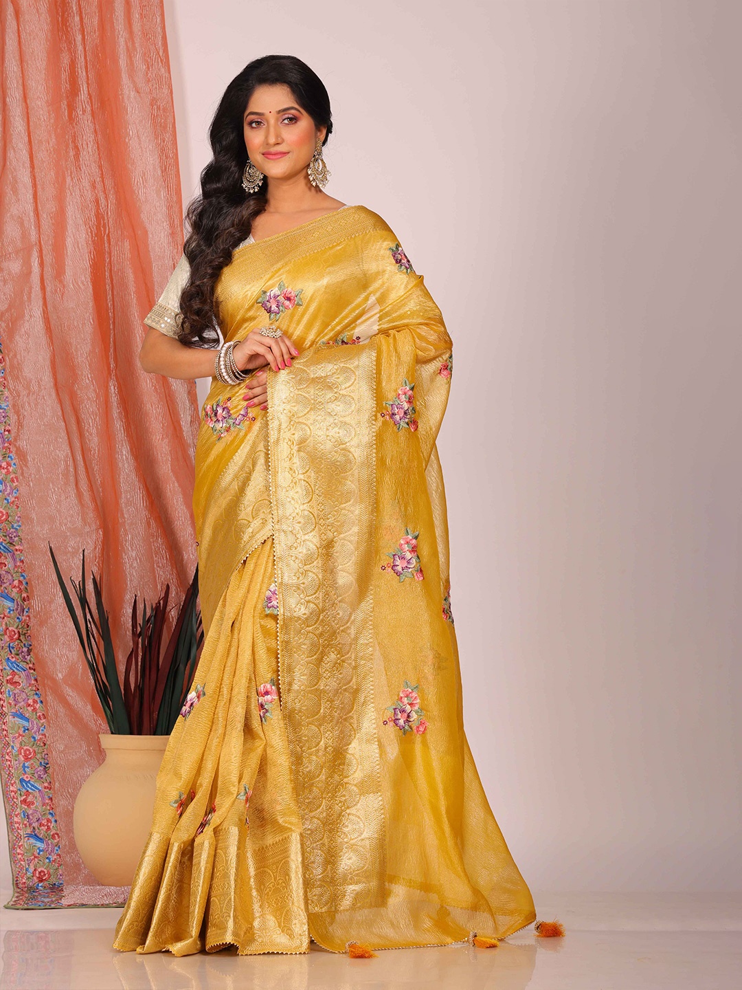 

Morchari Floral Zari Tissue Saree, Yellow