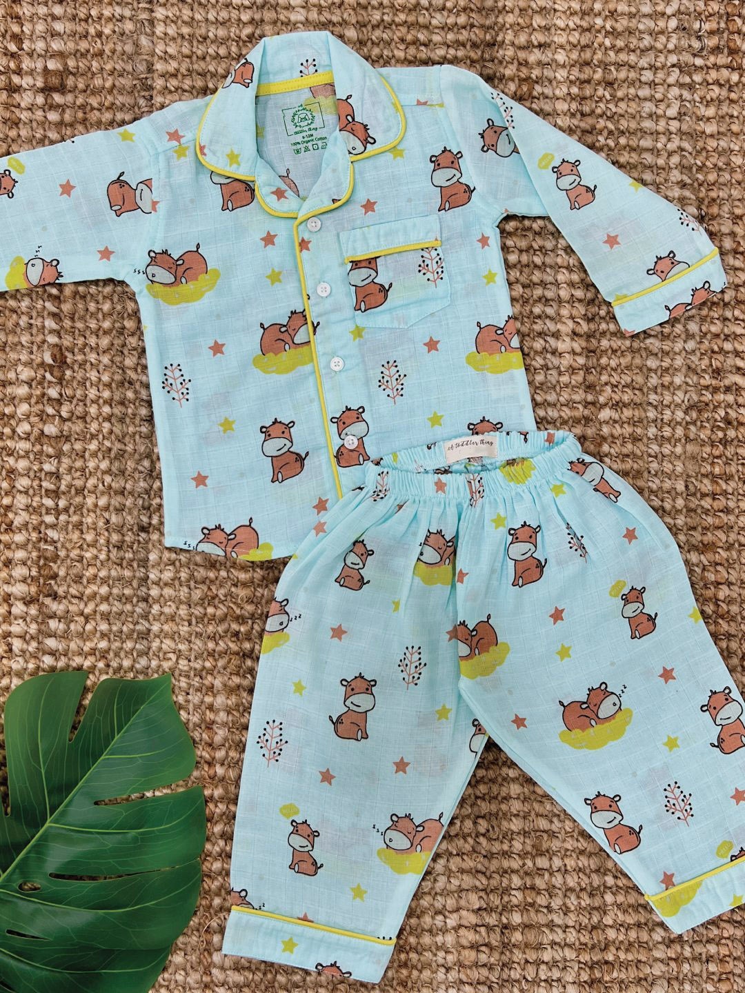 

A Toddler Thing Sleepy Hippo Unisex Kids Printed Night suit, Blue
