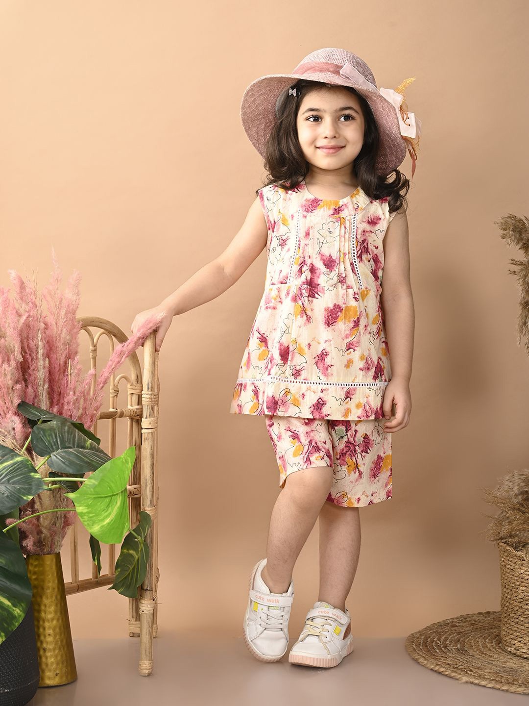 

Superminis Girls Printed Pure Cotton Top with Shorts, Burgundy