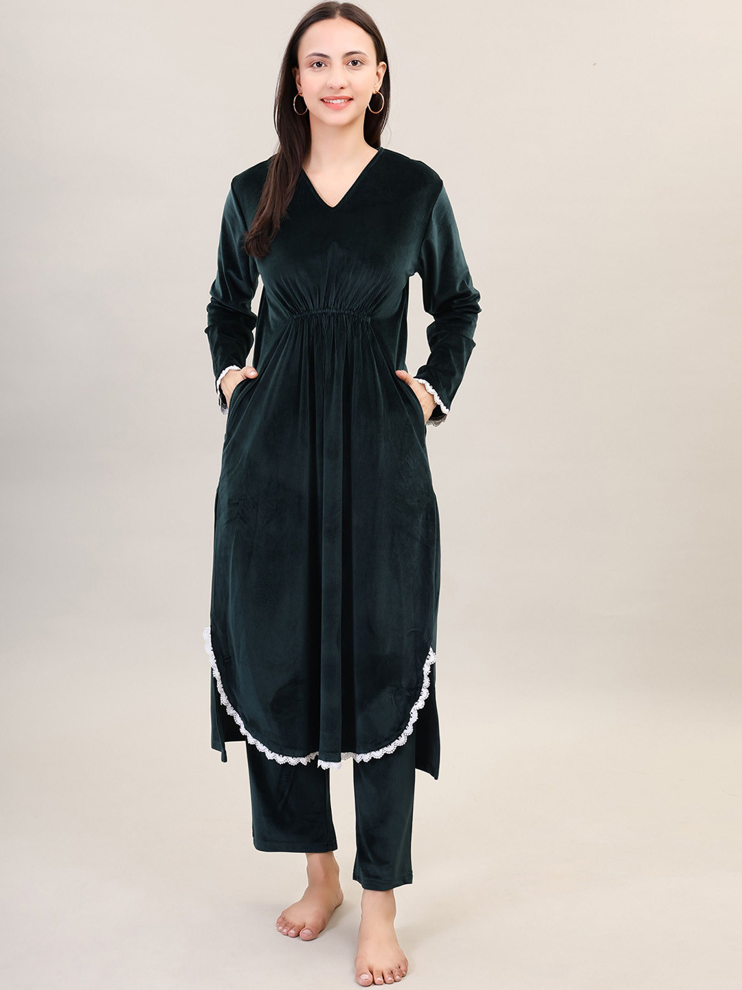 

Camey Women Velvet Lace Kurti & Pajama Night suit, Green