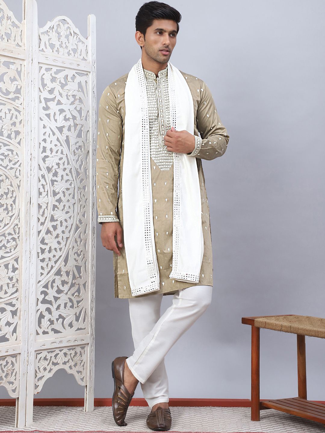 

Jompers Geometric Embroidered Sequinned Straight Kurta With Pyjamas & Dupatta, Beige