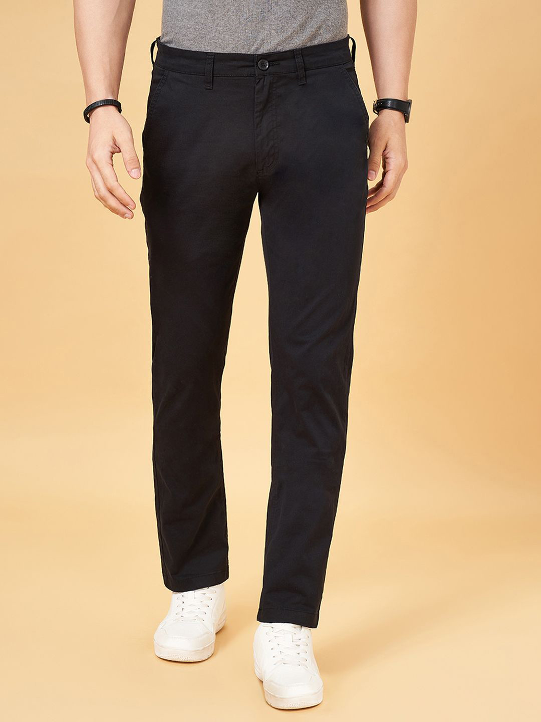 

BYFORD by Pantaloons Men Mid-Rise Regular Fit Trousers, Black