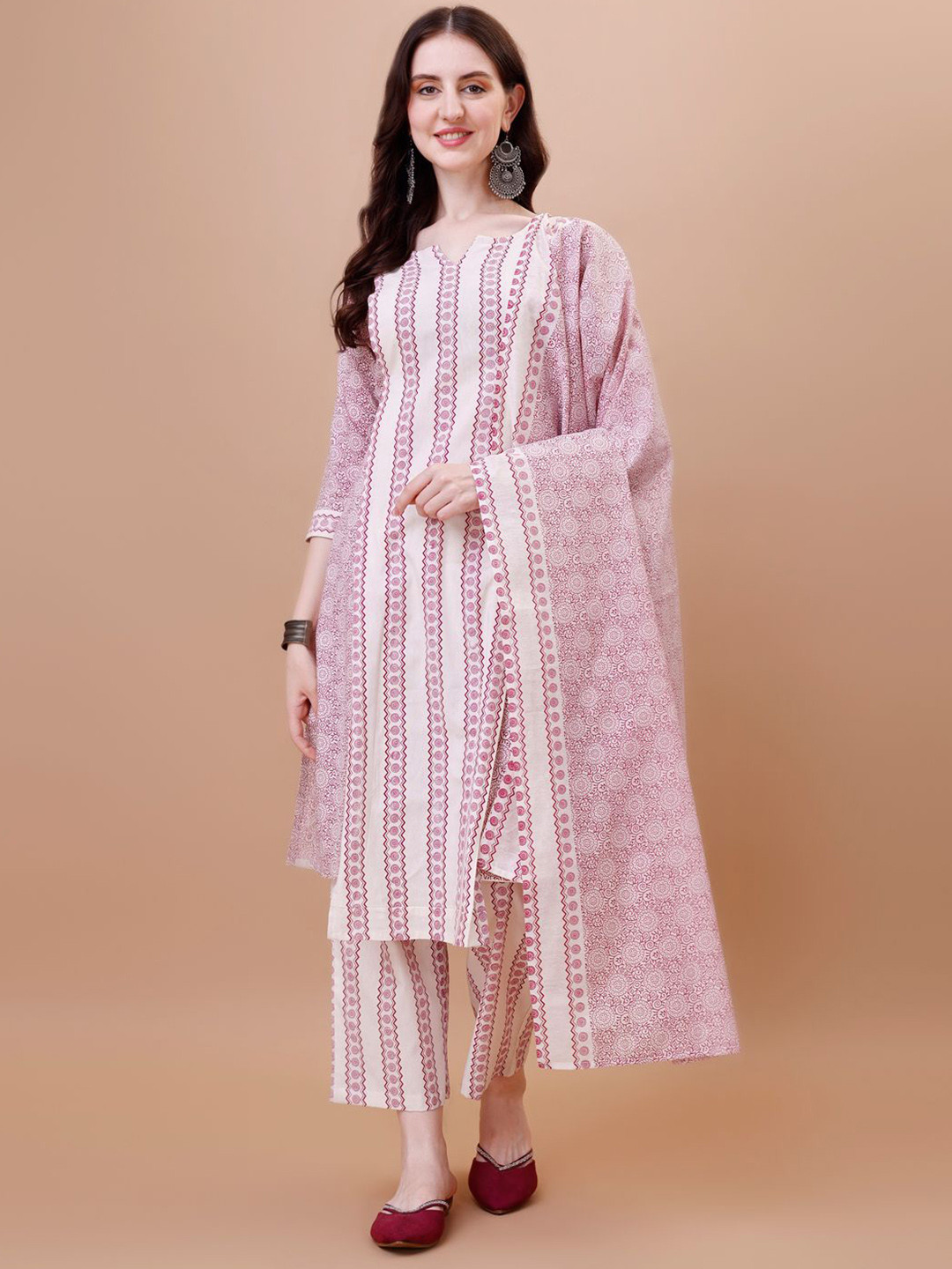 

Growdamy Women Ethnic Motifs Printed Regular Pure Cotton Kurta with Trousers & With Dupatta, Pink