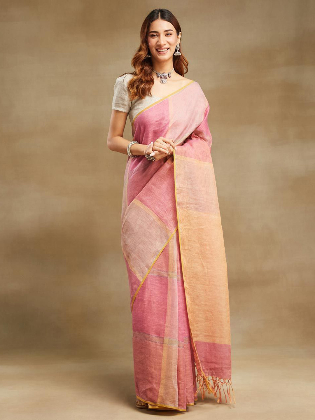 

Fabindia Pure Linen Ready to Wear Saree, Pink