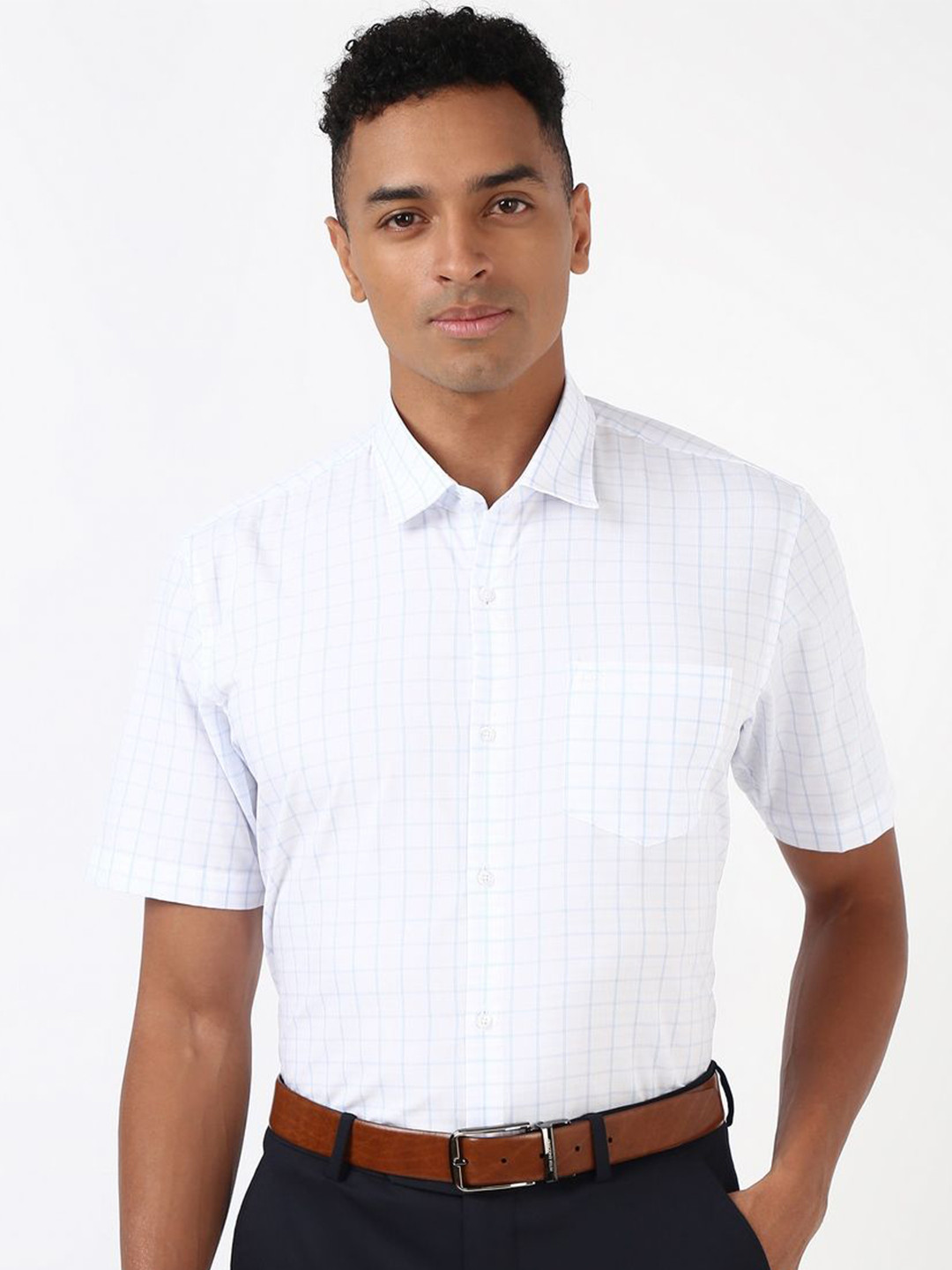 

Peter England Men Spread Collar Grid Tattersall Checked Polycotton Formal Shirt, White