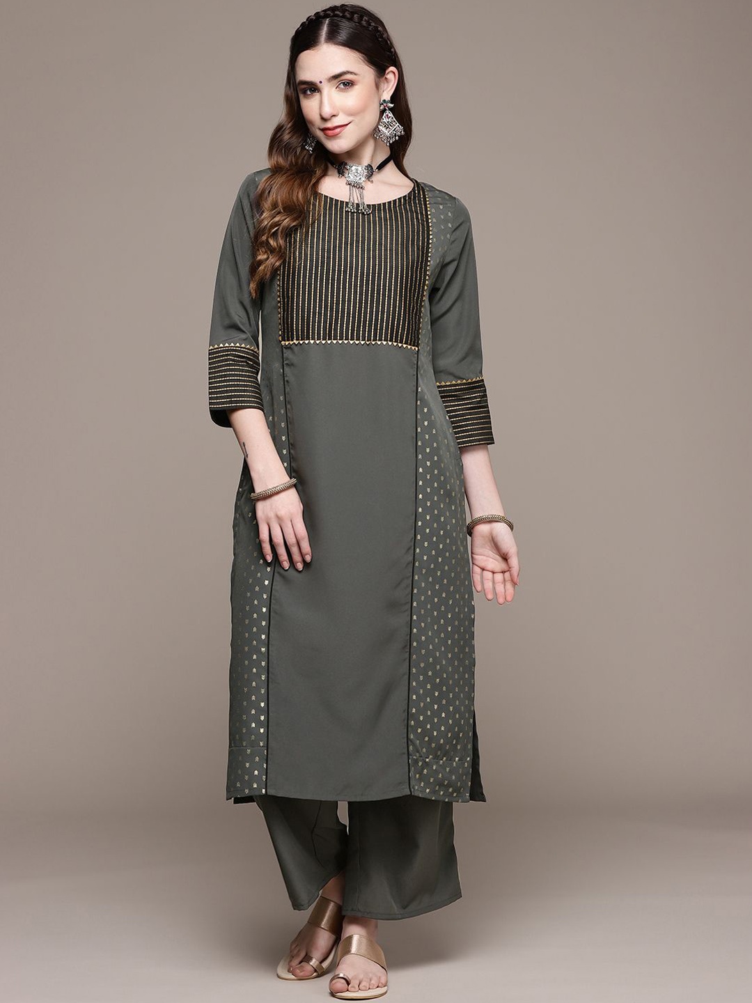 

ZIYAA Ethnic Motifs Printed Regular Gotta Patti Kurta With Trousers, Grey