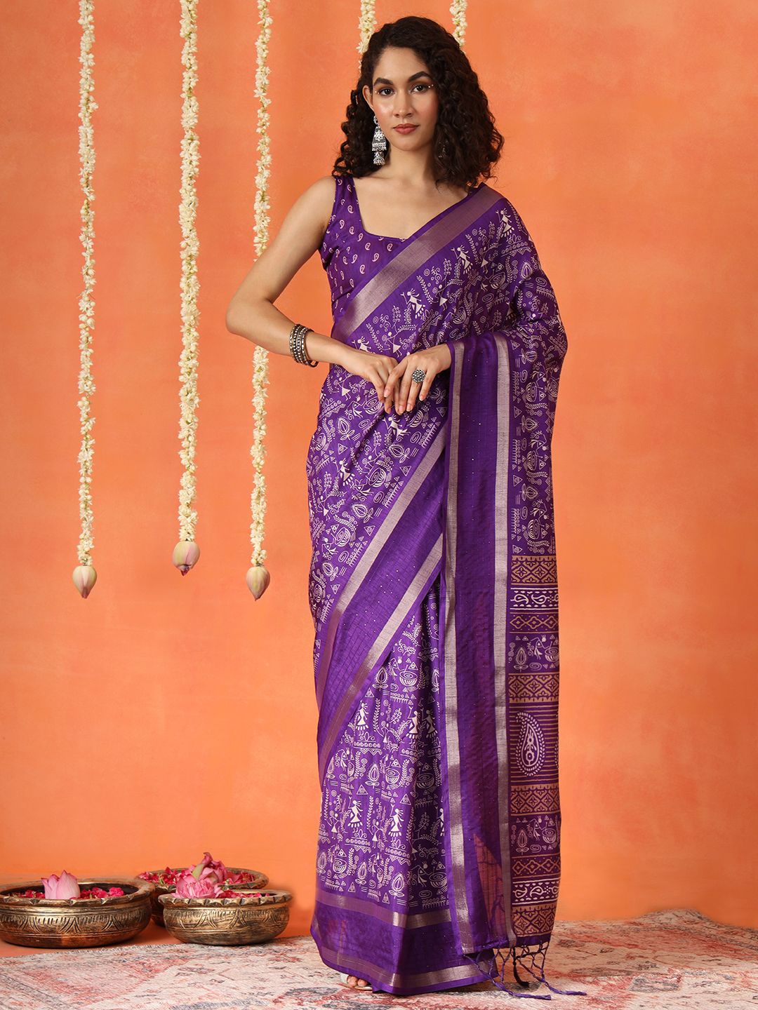 

Tikhi Imli Printed Ethnic Motifs Saree, Purple