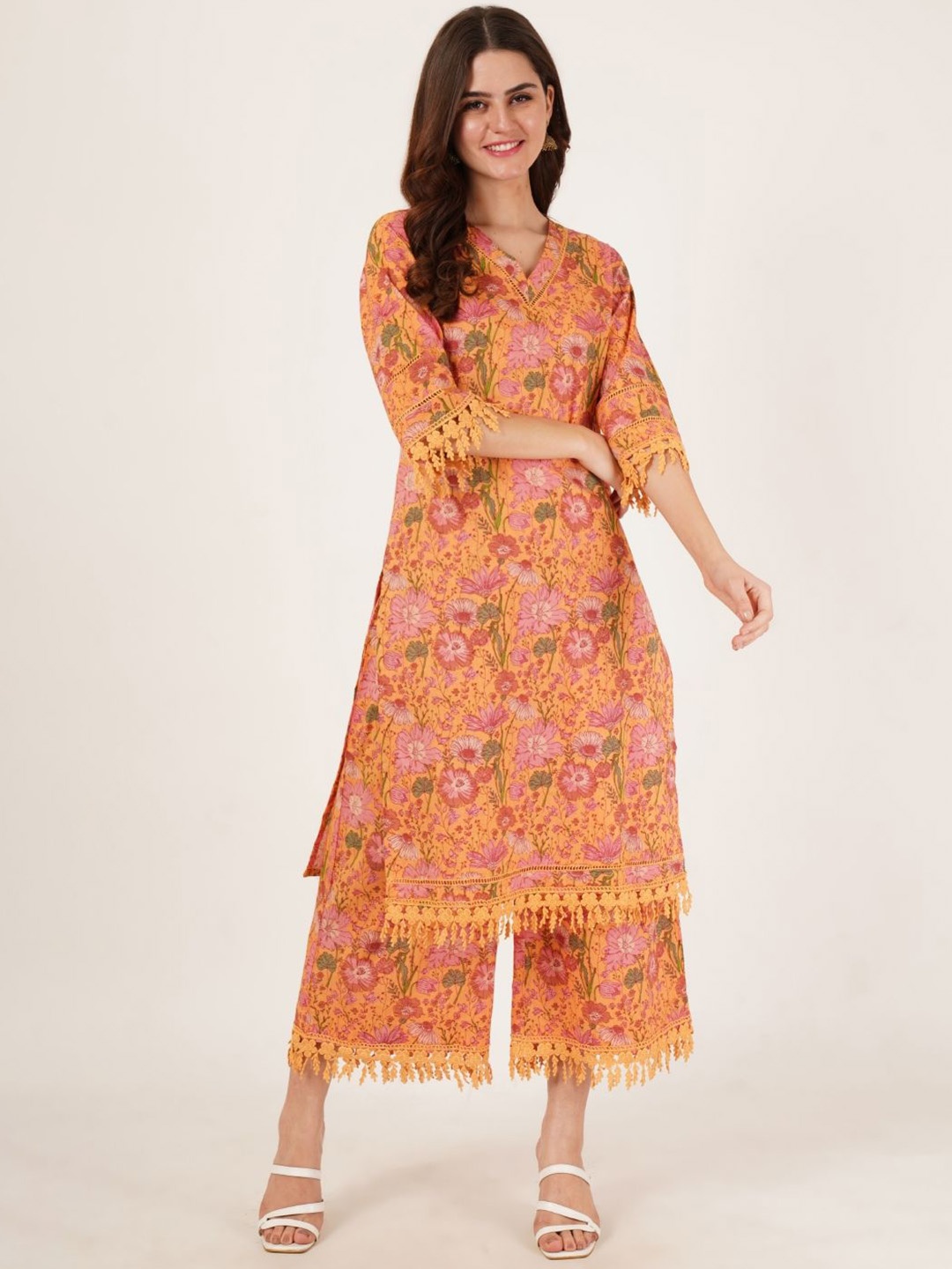 

COTLAND FASHION Floral Printed Straight Pure Cotton Kurta with Palazzos, Orange