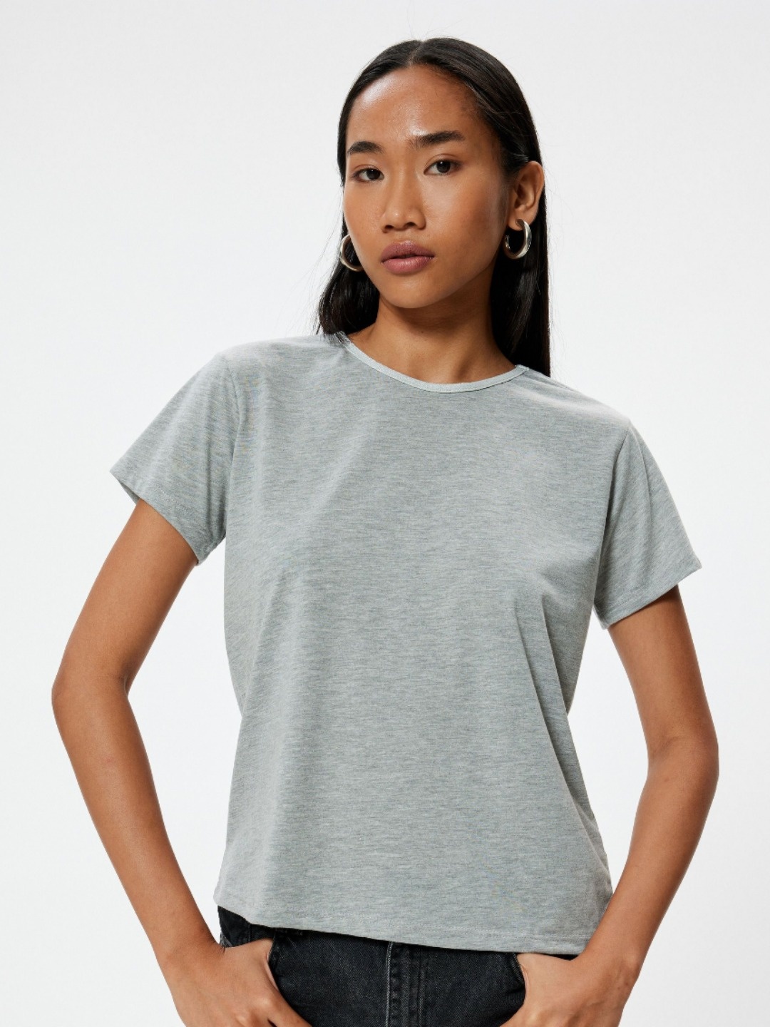 

Koton Women Solid Round Neck Cotton T-Shirt, Grey