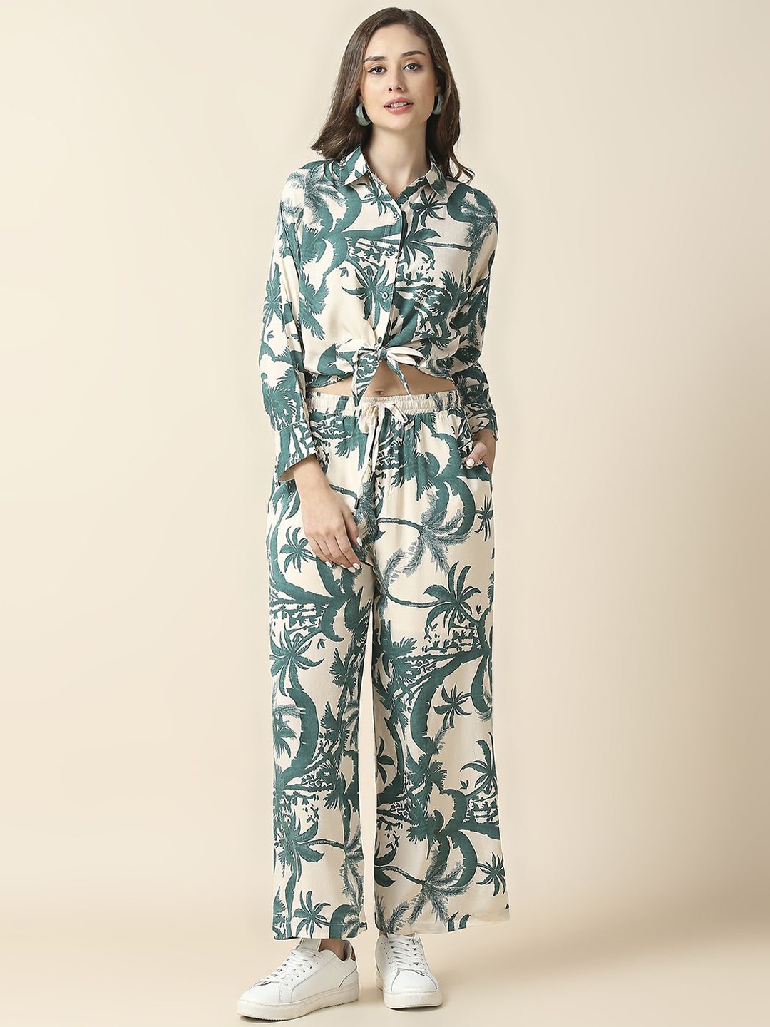 

ESTERIA Shirt Collar Neck Printed Shirt With Trouser Co-Ords, Green